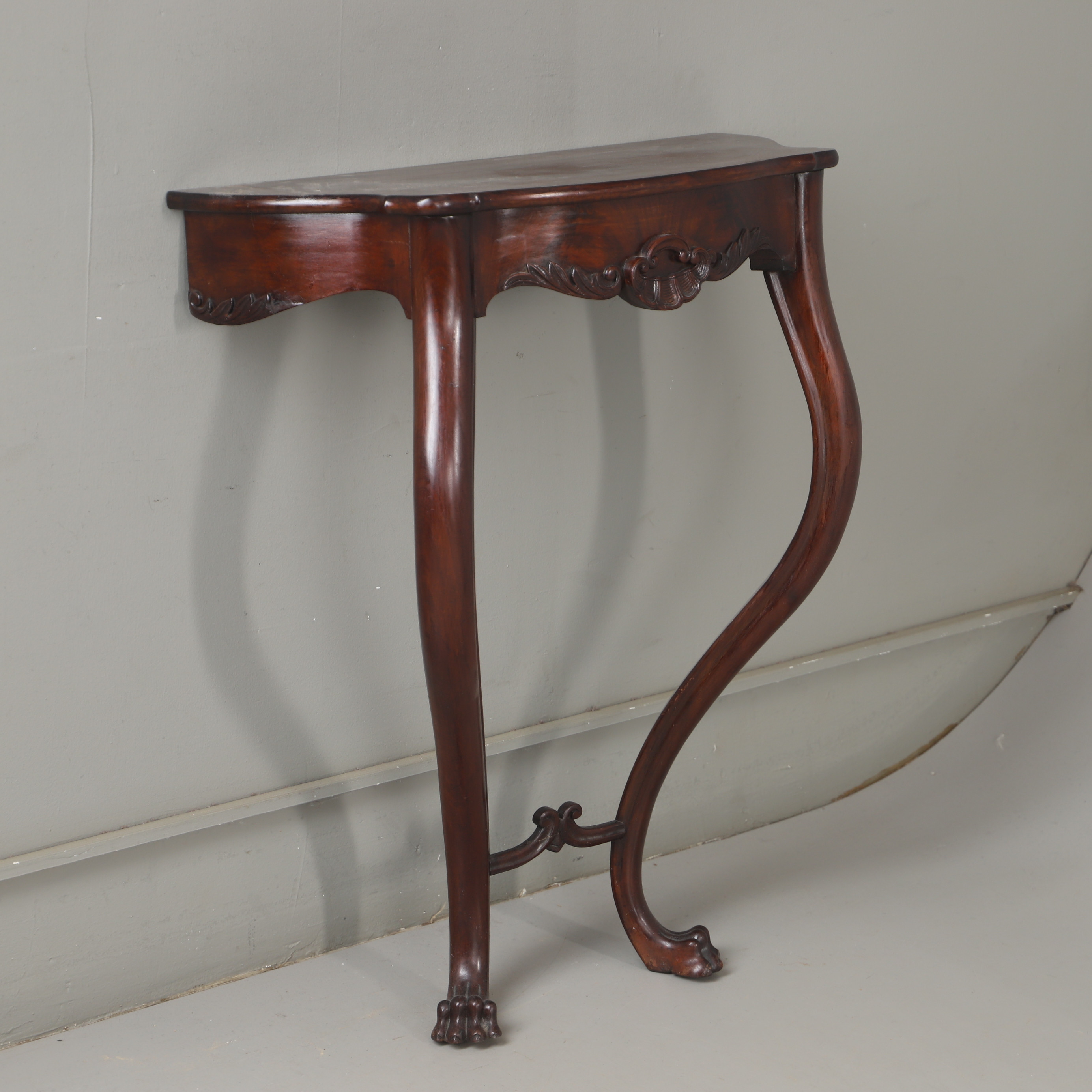 KONSOLBORD, mahogny, 1900-talets första hälft.