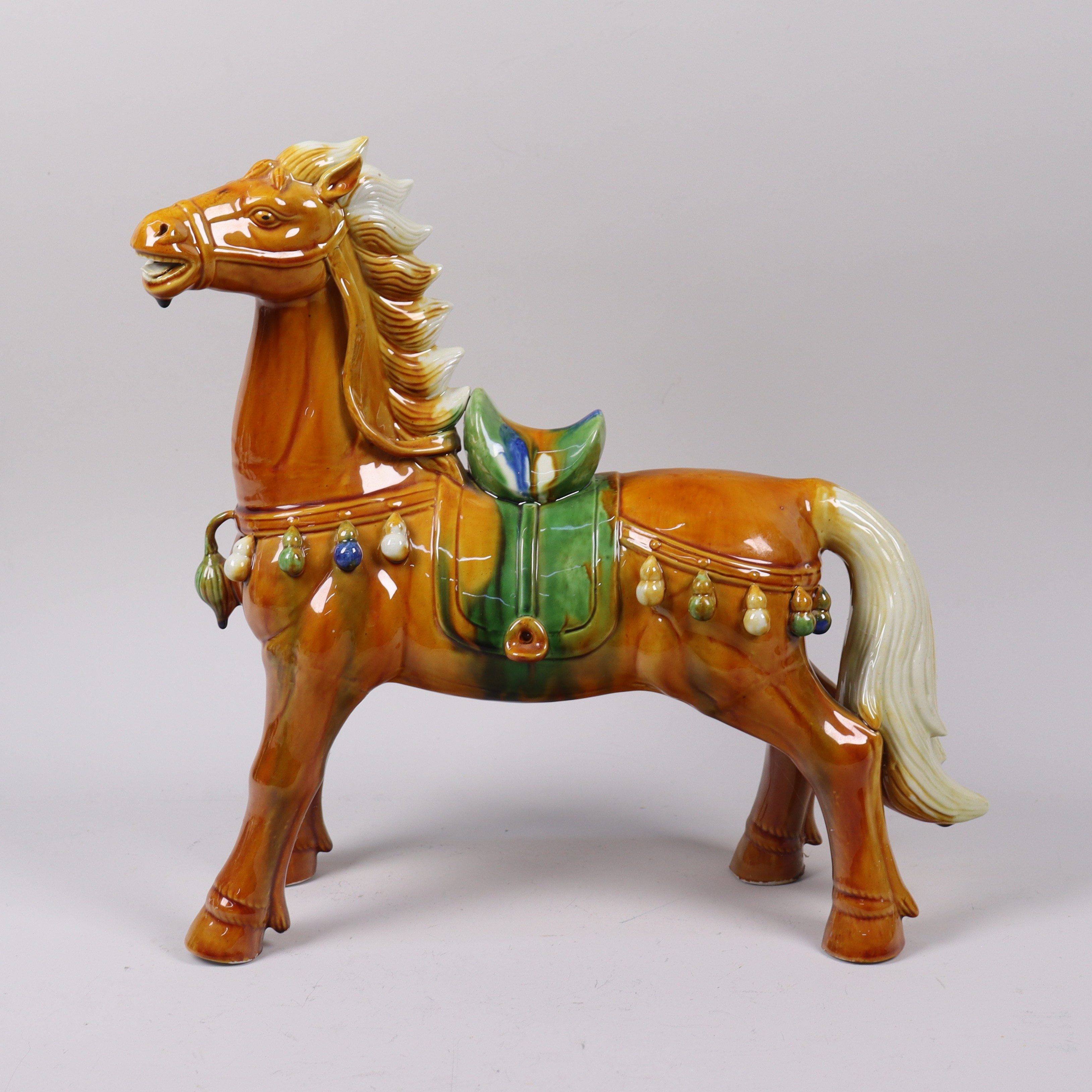 TANGHÄST, Kina, porslin, 1900-tal.