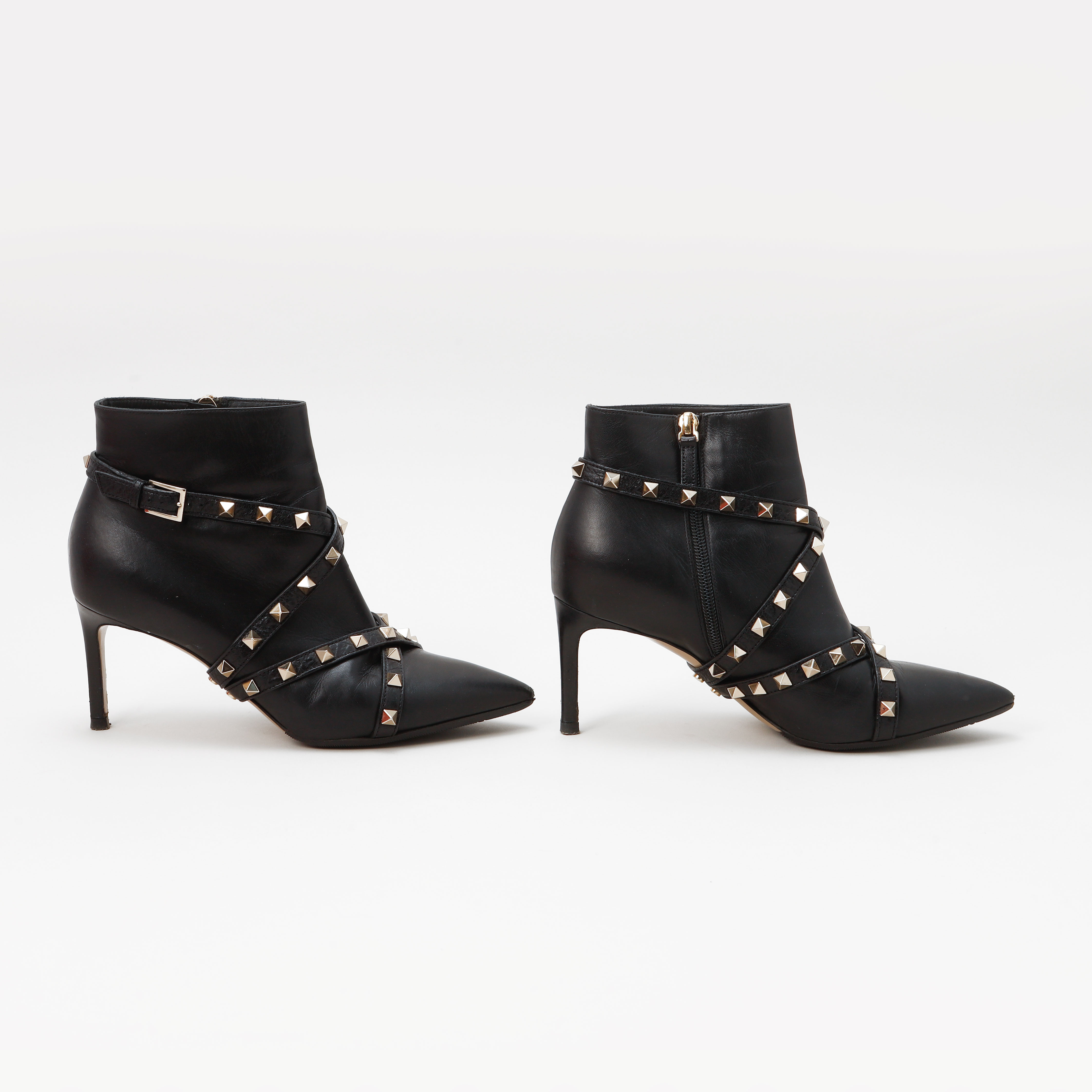 BOOTS, Valentino Garavani, "Stud Strap", Made in Italy, storlek 37.5.