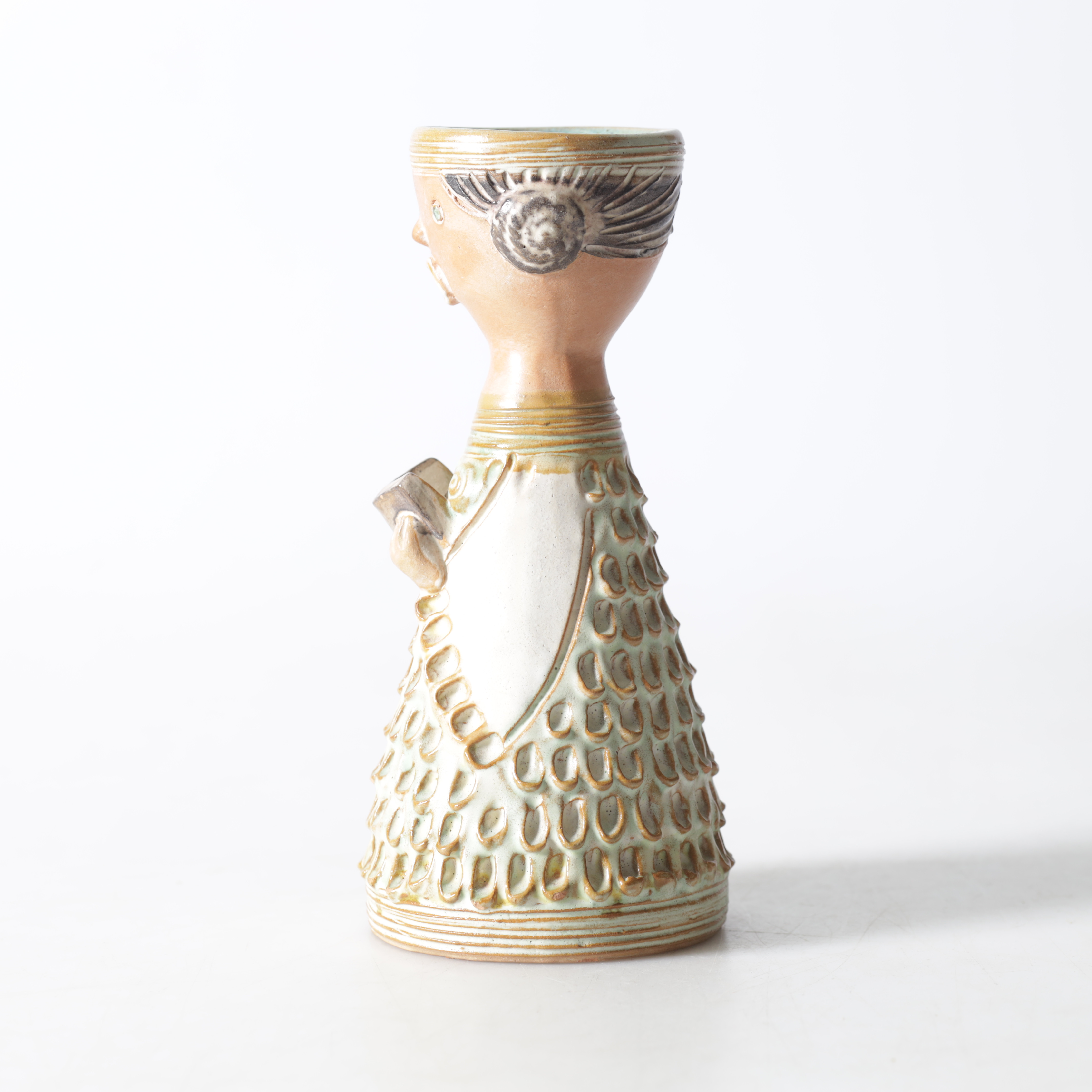 ILONA KISS ROÓZ. VAS, glaserat lergods, Ungern, signerad.