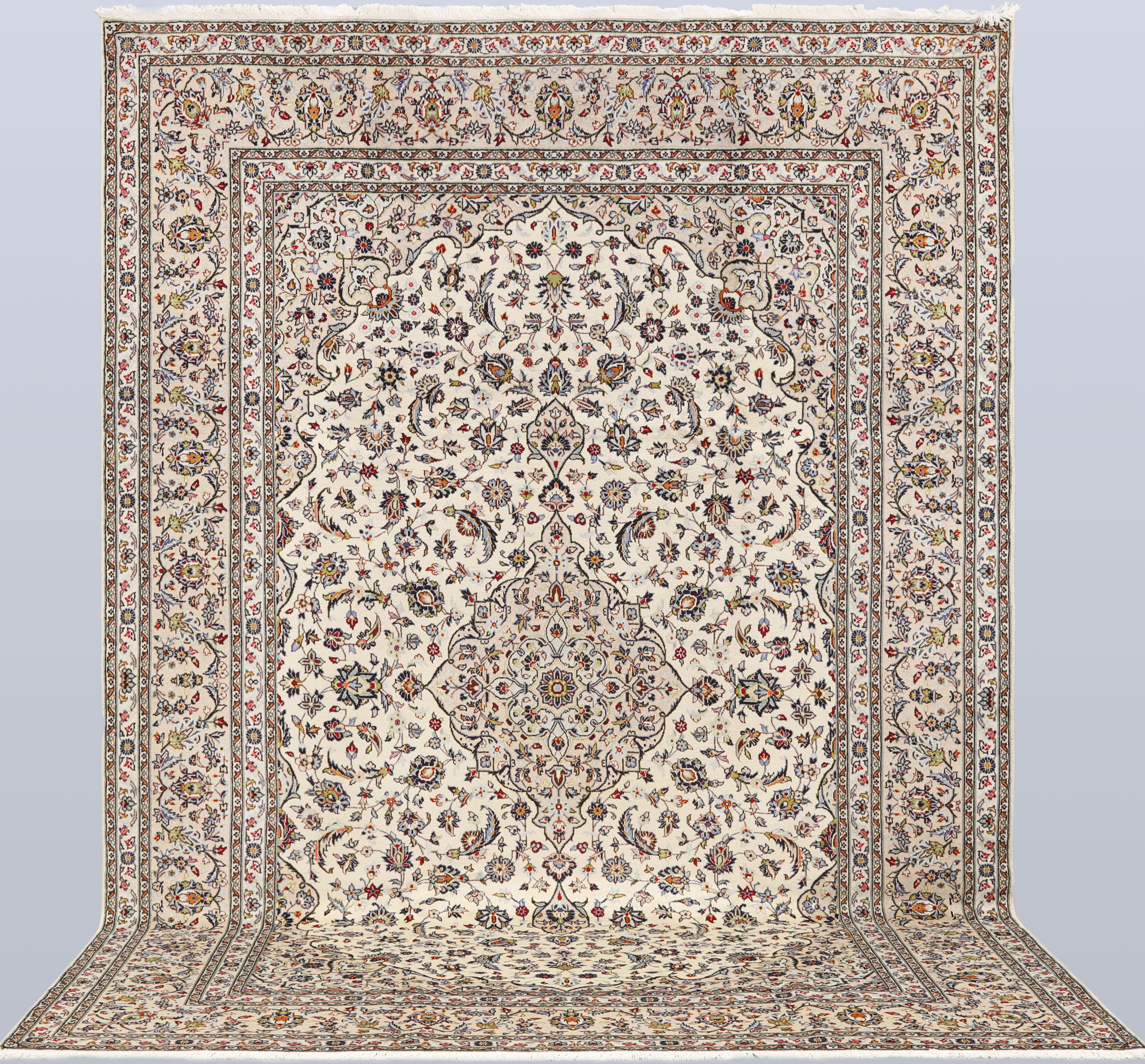 MATTA. Ljus Keshan, 353 x 242 cm.