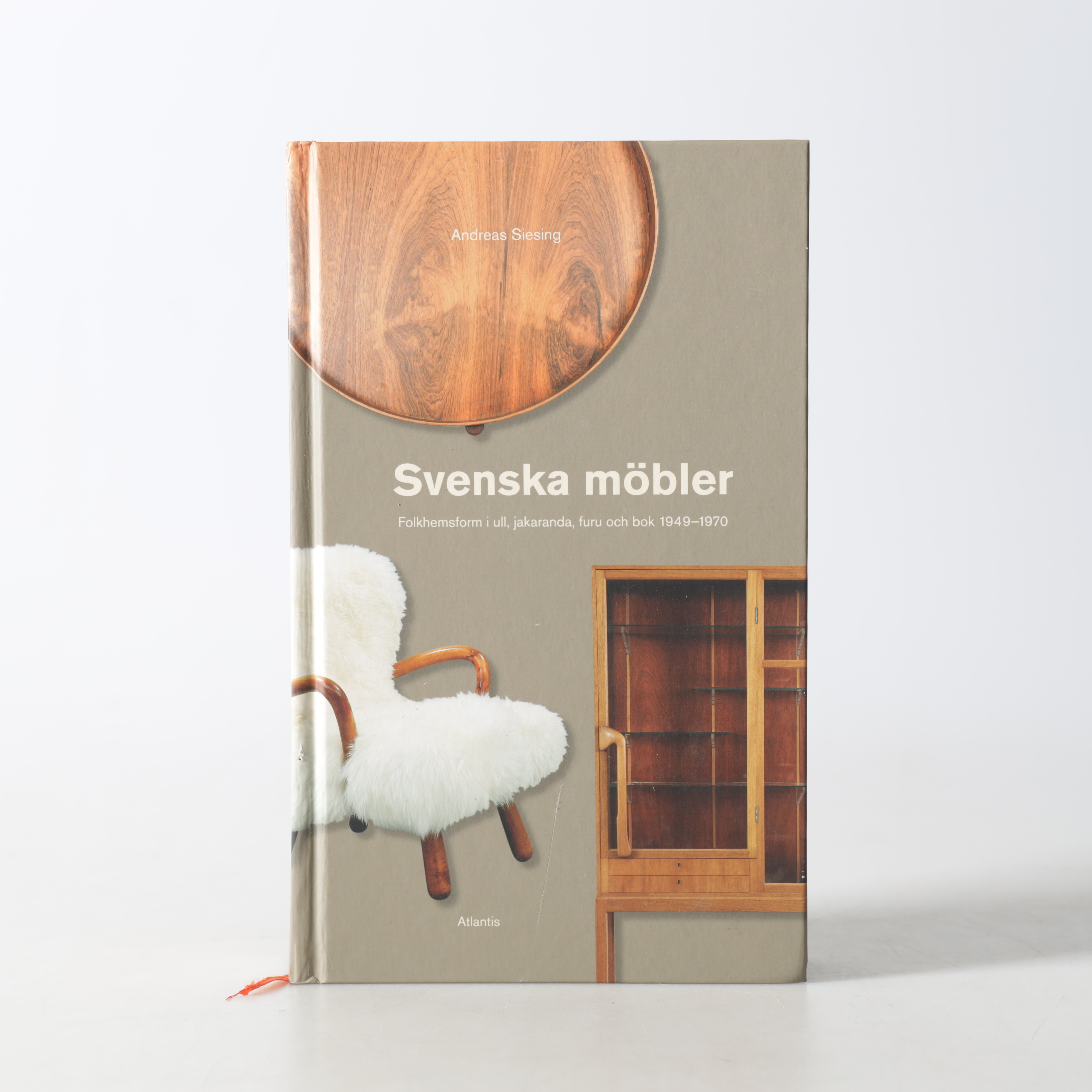 ANDREAS SIESING. Bok, "Svenska Möbler. Folkhemsform i ull, jakaranda, furu och bok 1949-1970", Atlantis, Stockholm 2015.