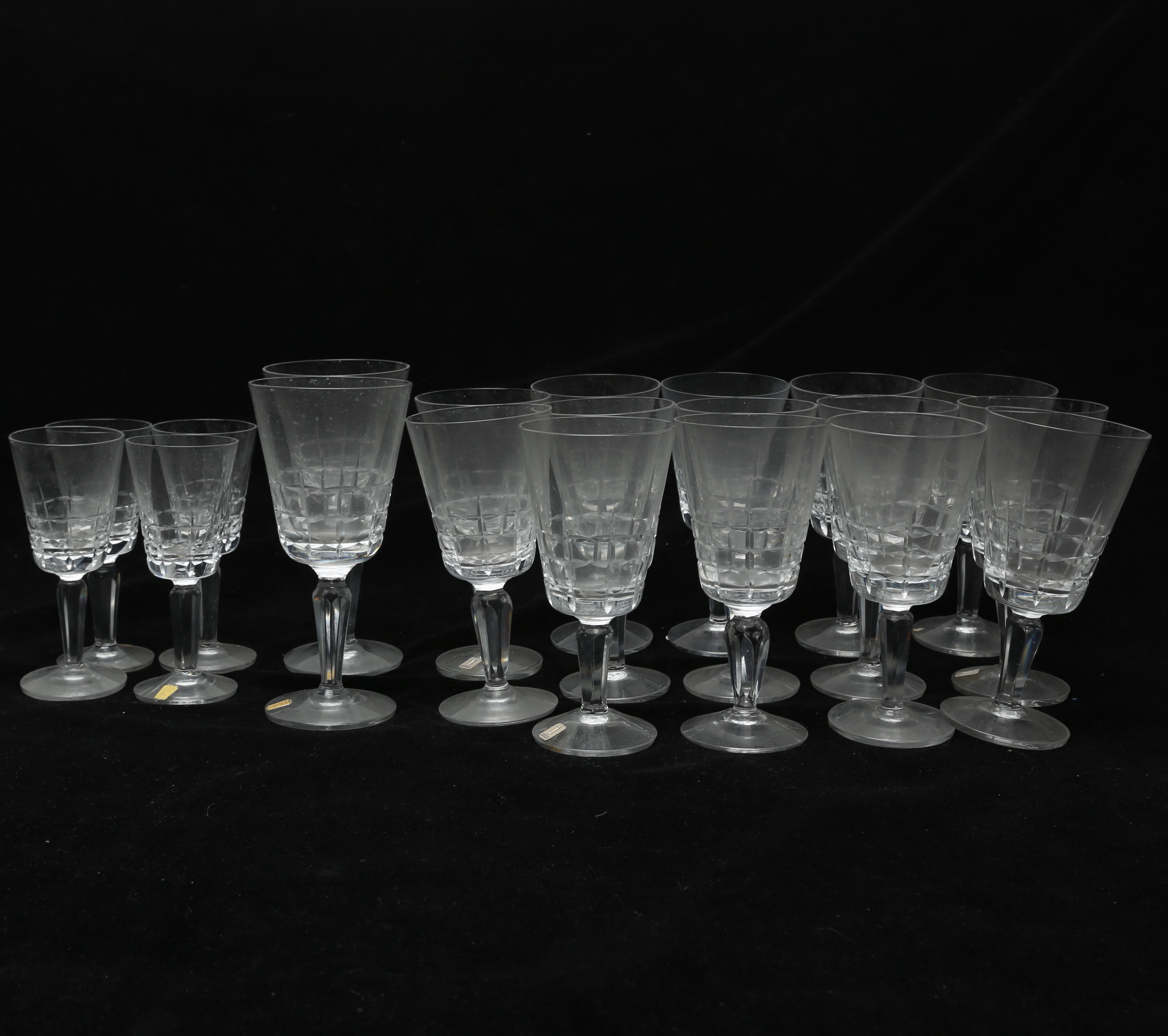 SERVISGLAS, totalt 20 glas, Johansfors, slipad dekor.