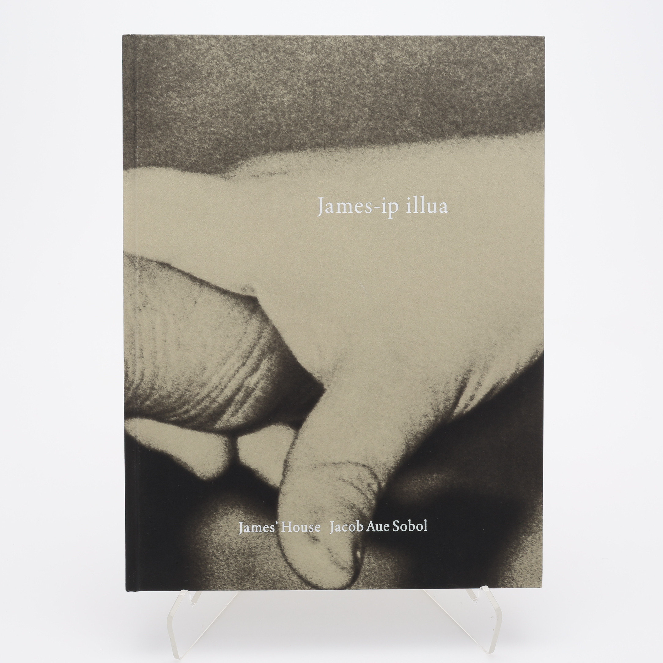 FOTO. DEN DANSKE FOTOGRAFEN JACOB AUE SOBOLS "JAMES' HOUSE" I FÖRSTA UPPLAGAN, 2022 - SIGNERAD.