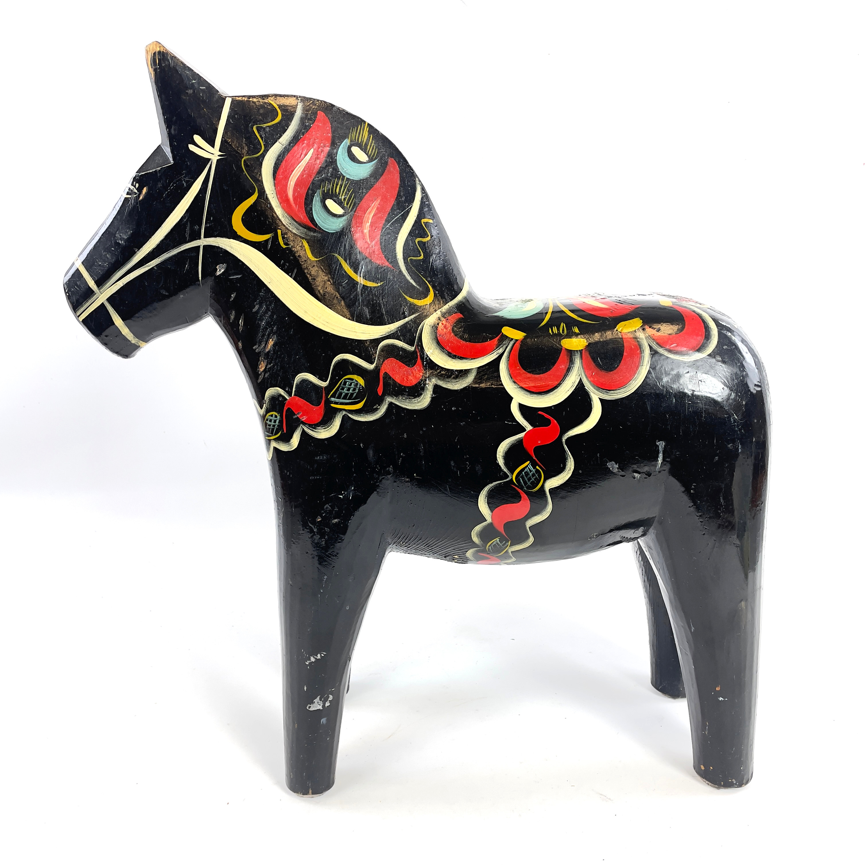 DALAHÄST, stor modell. Snidat och bemålat trä, 1900-tal.