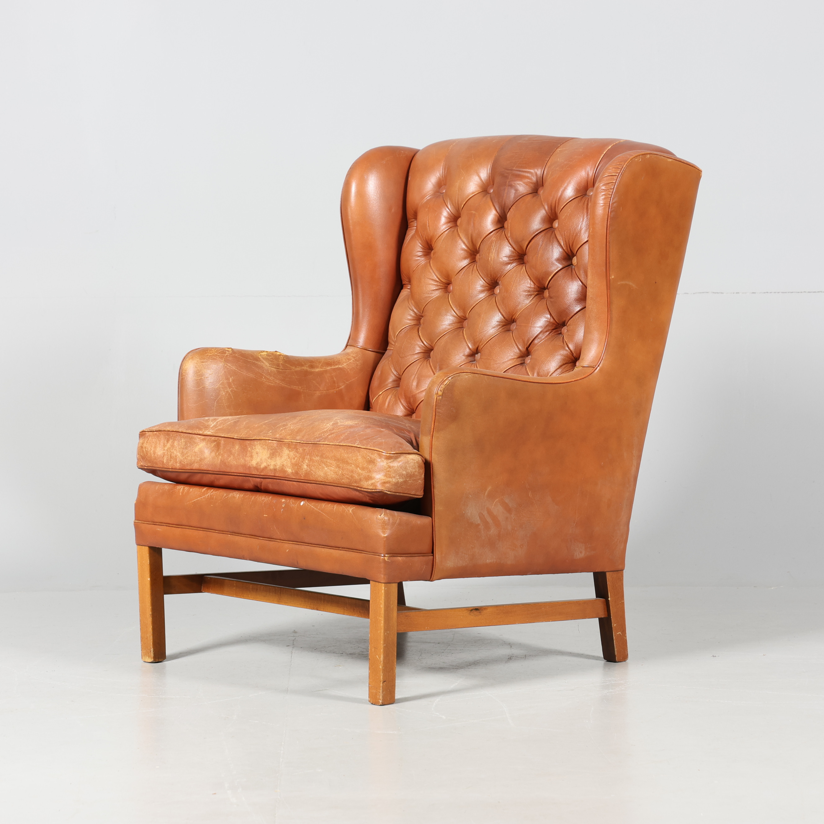 ÖRONLAPPSFÅTÖLJ, 1970-tal, OPE.