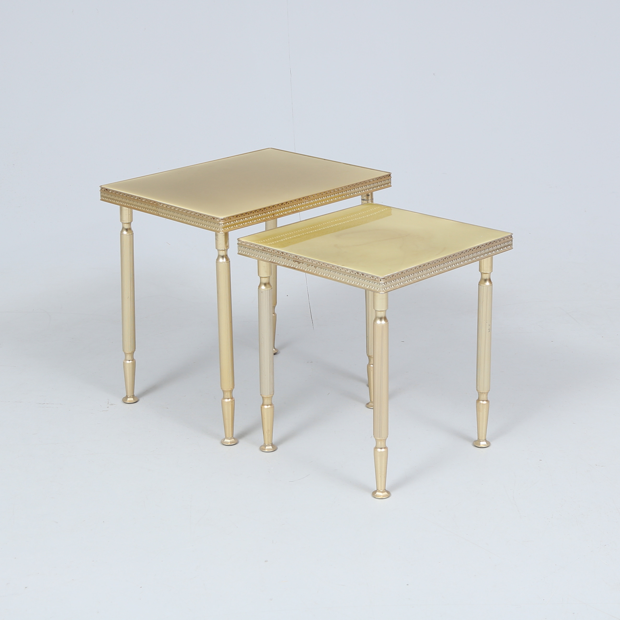 SATSBORD, 2 delar, metall och konstmassa.