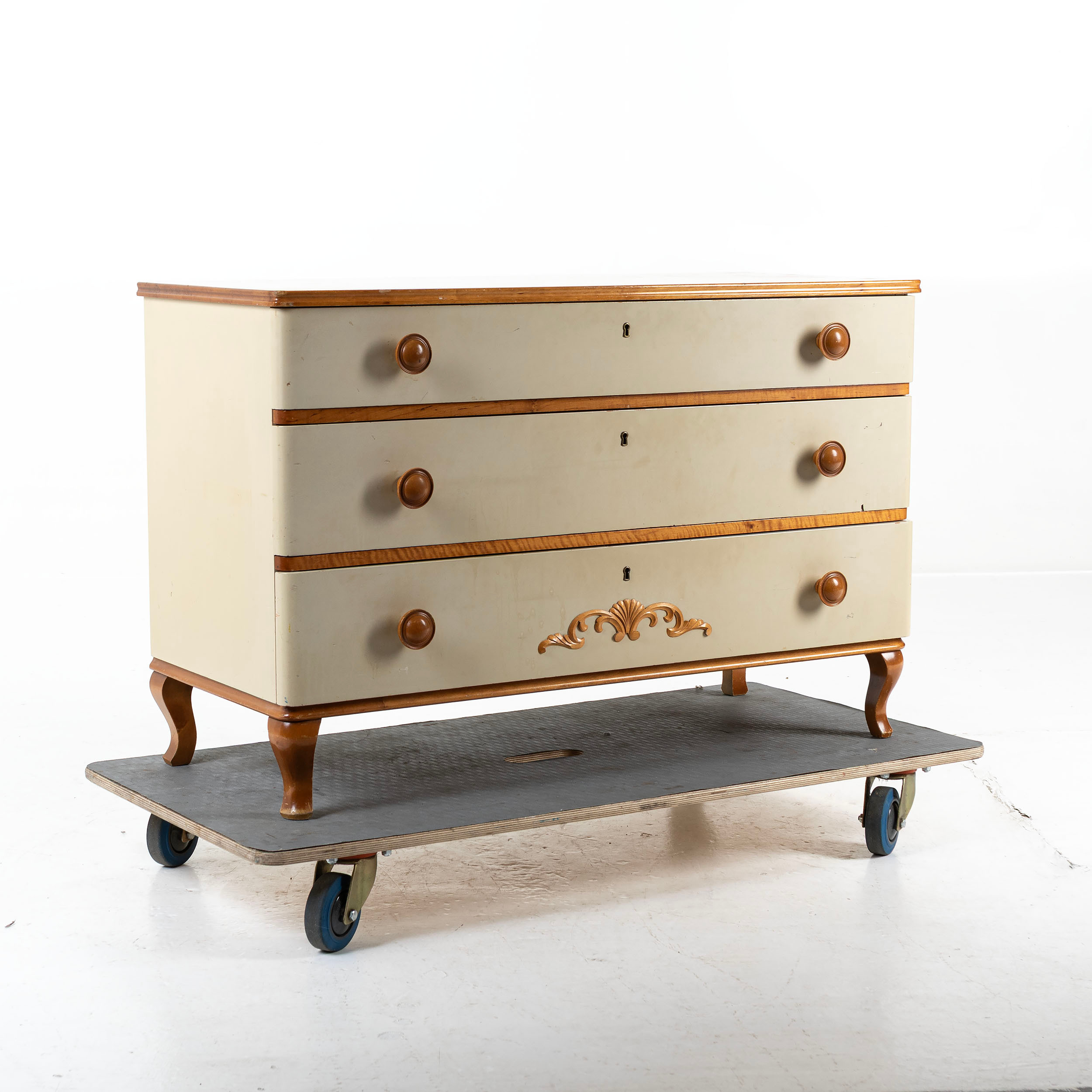 BYRÅ, björk, Carlström & Co. Bjärnum, 1930/40-tal.