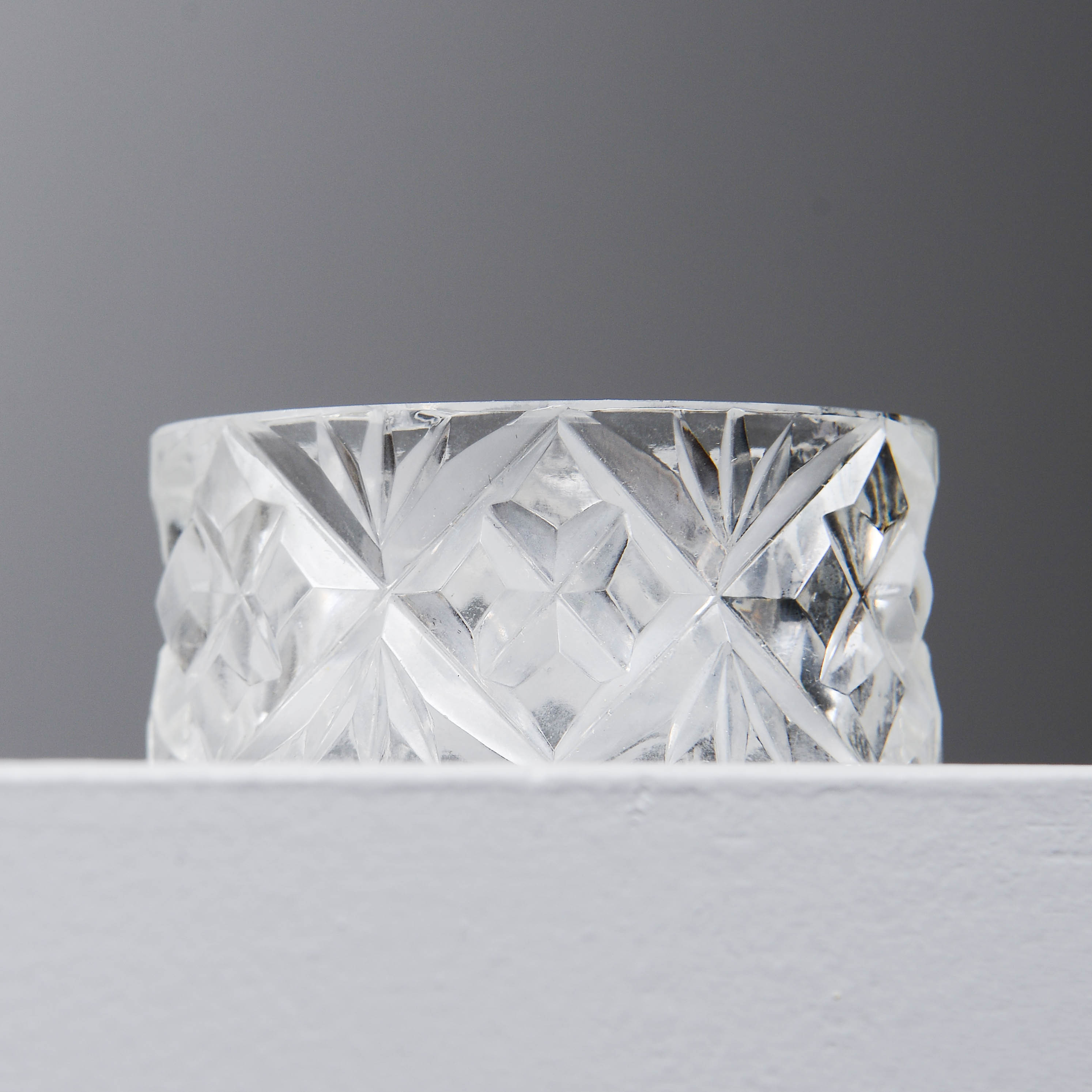 SERVETTRINGAR, 12 st, slipat glas, 1900-tal.