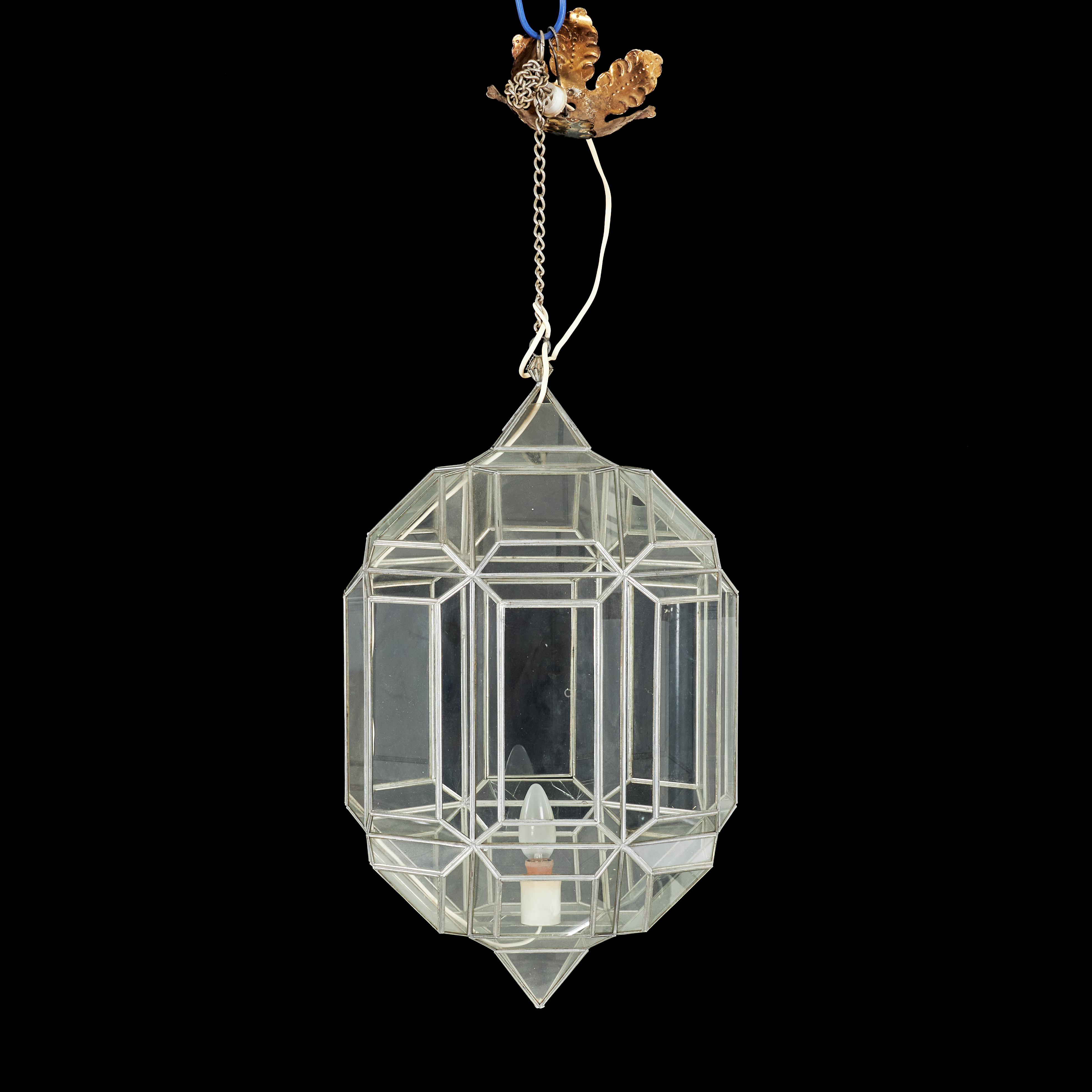 TAKLYKTA, 1900-tal, blyinfattat glas.