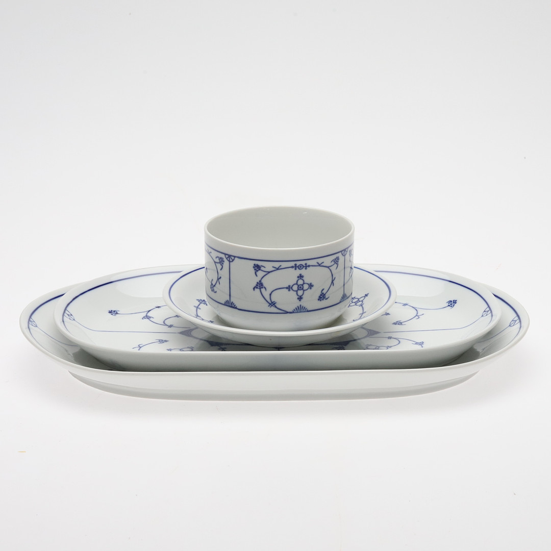 FAT & SKÅL, 3 delar, porslin, Jäger Eisenberg, "Blau saks", Östtyskland, 1900-talets andra halva.