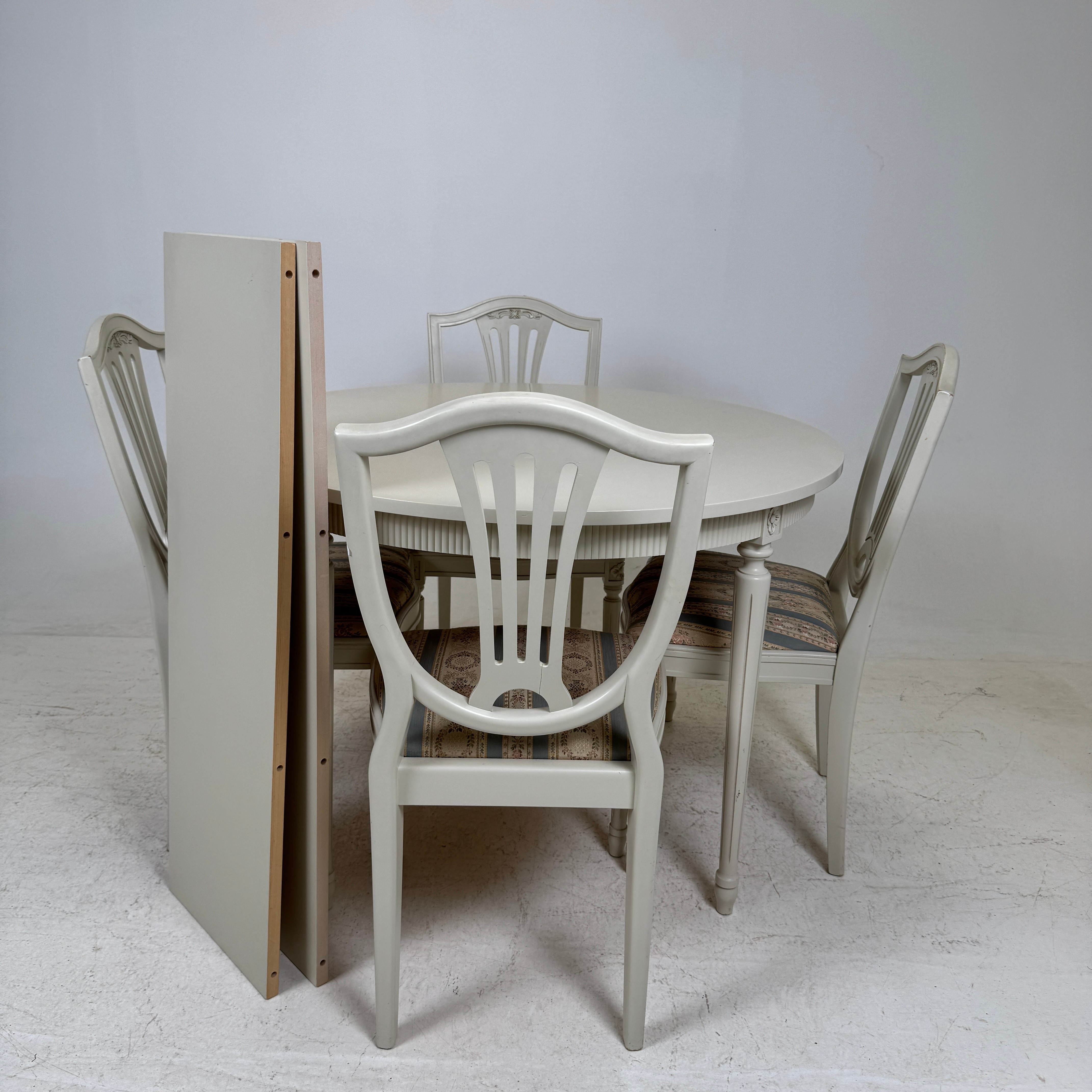 MATSALSGRUPP, 5 delar, sengustaviansk stil, 1900-tal.