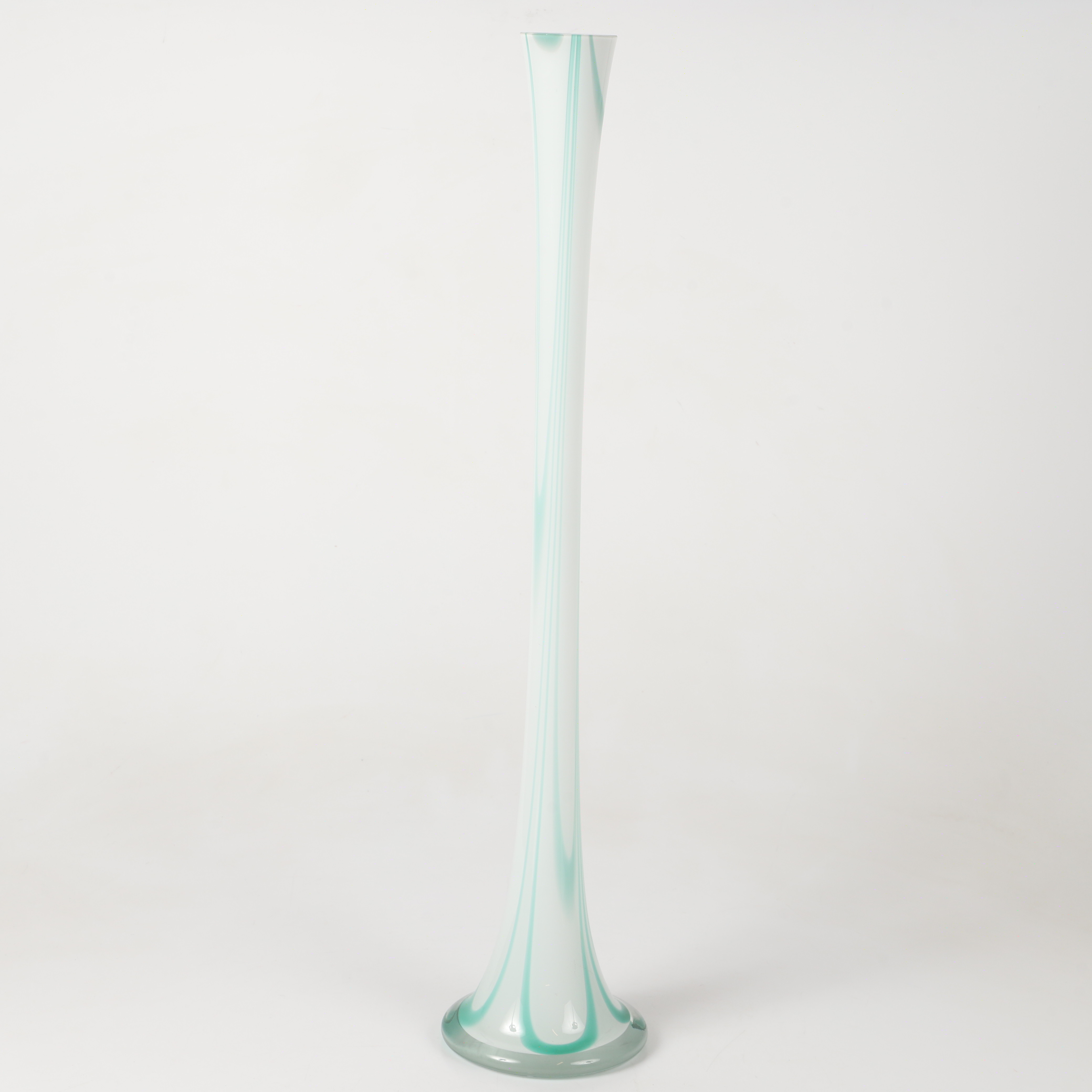 GOLVVAS, glas, 1900-tal.