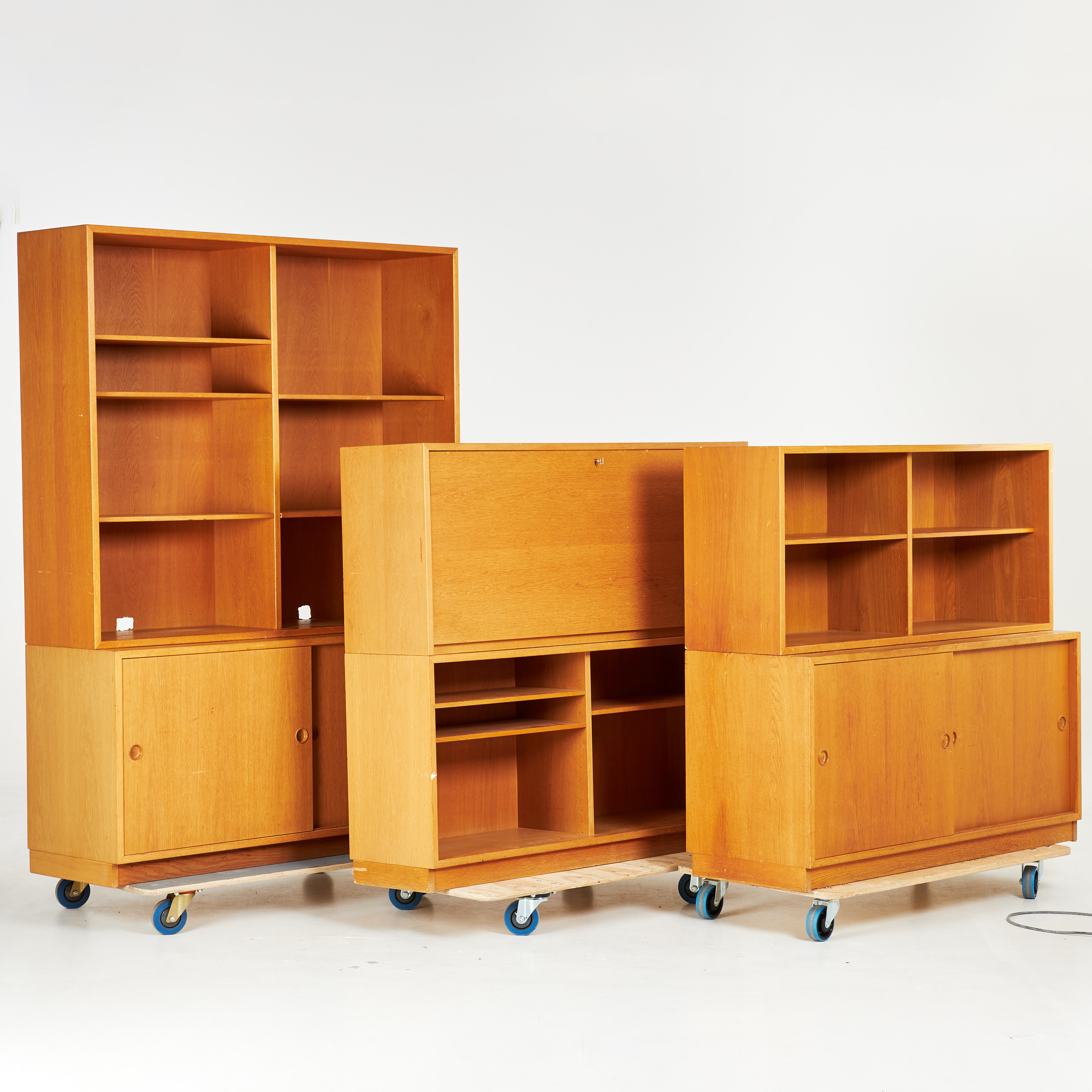 BØRGE MOGENSEN. Bokhyllor och skåp, 6 moduler, "Öresund", ek, för Karl Anderssonoch Söner.