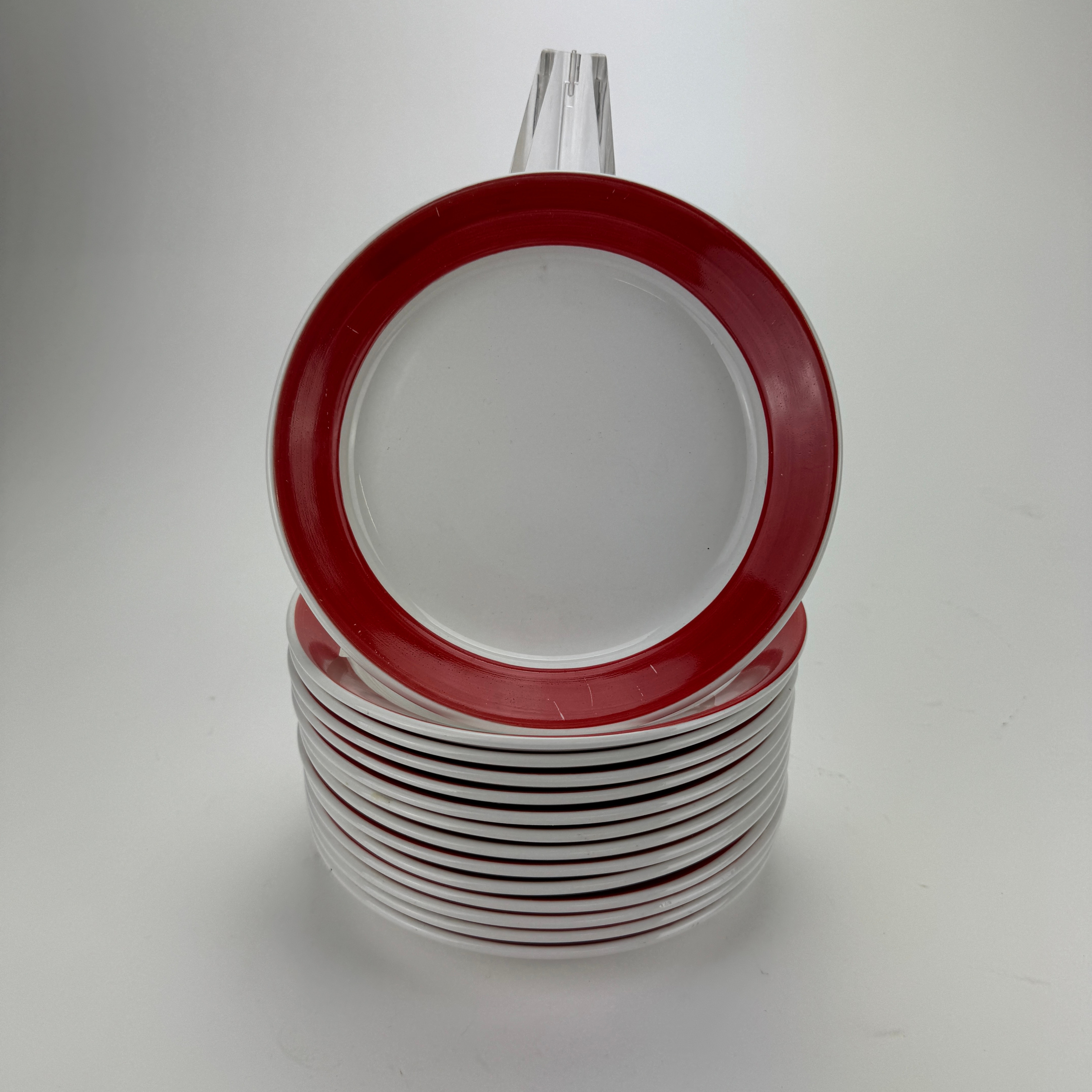 KARIN BJÖRQUIST. Tallrikar, 14 st, flintgods, "Malva", Gustavsberg.