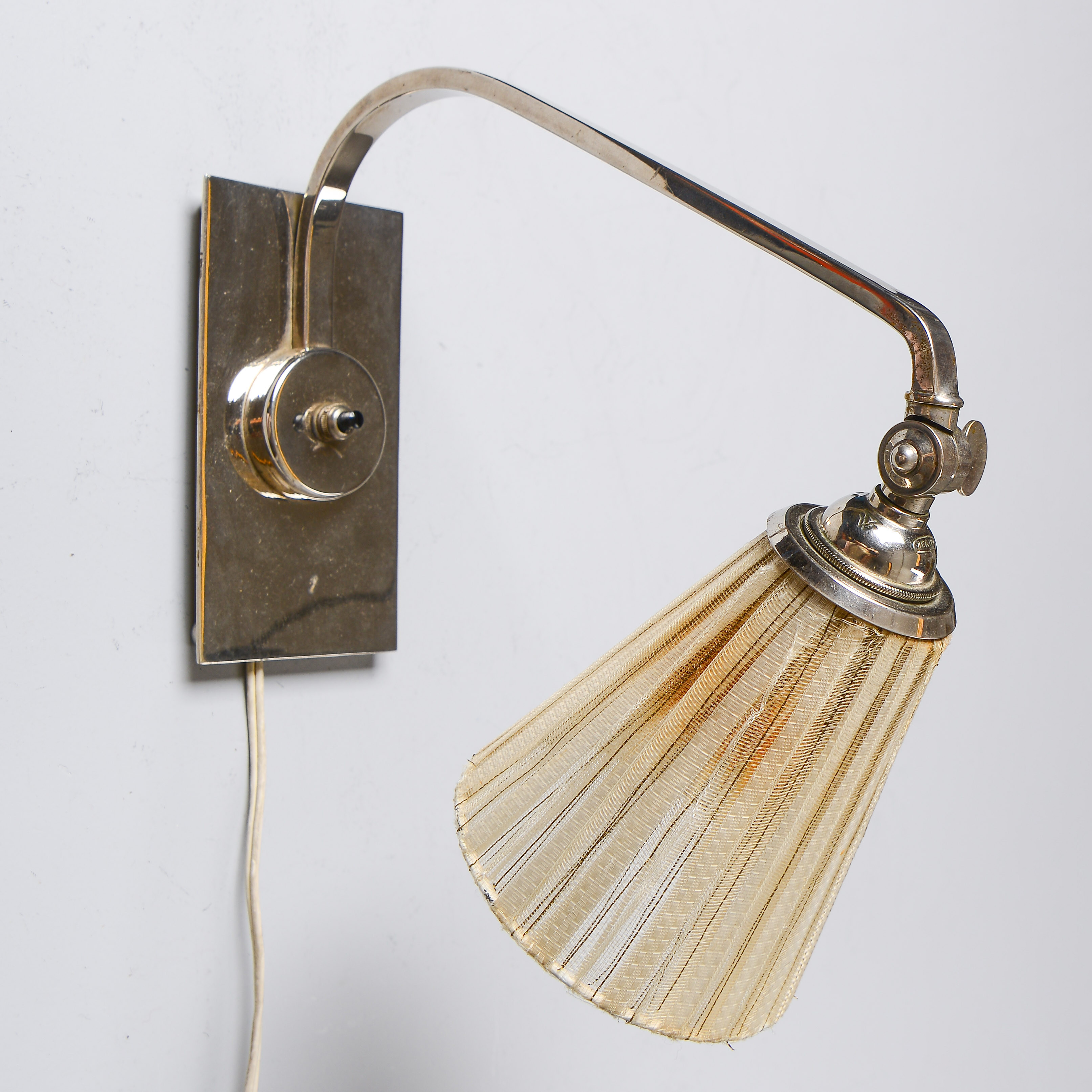 VÄGGLAMPA, Zenith, 1900-talets tidigare del.