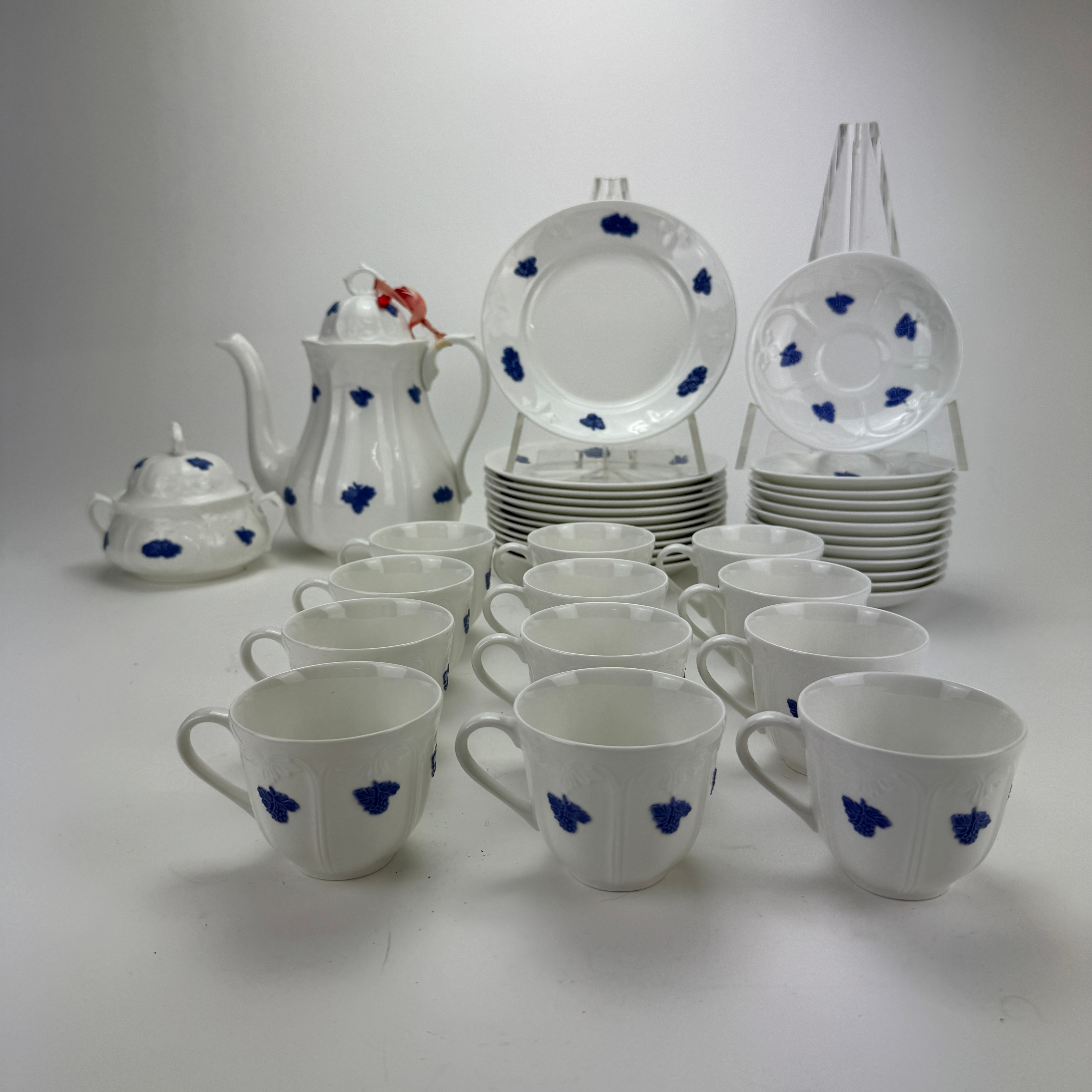 KAFFESERVIS, 26 delar, benporslin, "Blå Blom", Gustavsberg.