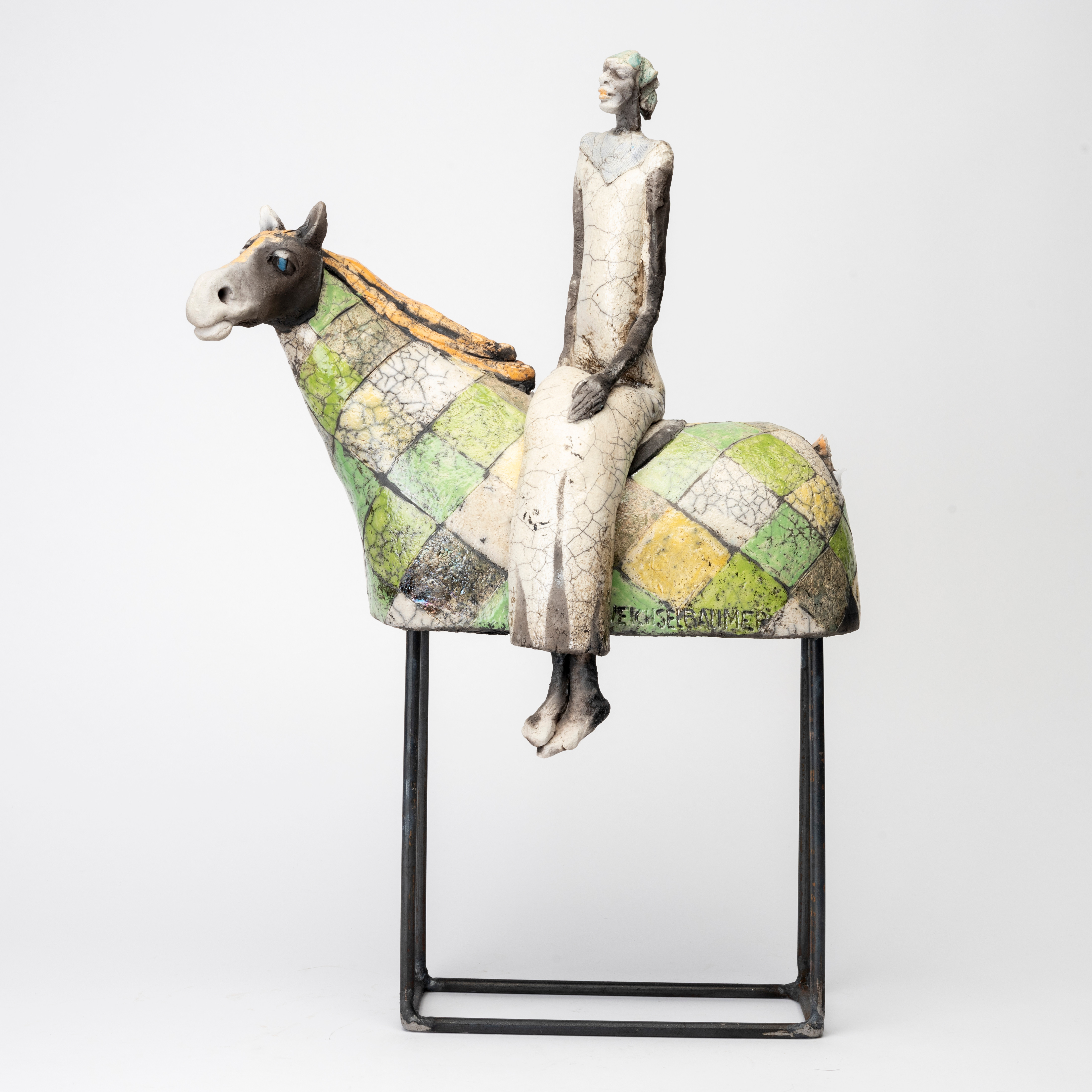 INGER WEICHSELBAUMER ( SVERIGE 1938-). Kvinna till Häst, keramik och järn, signerad, Weichelbaumer.