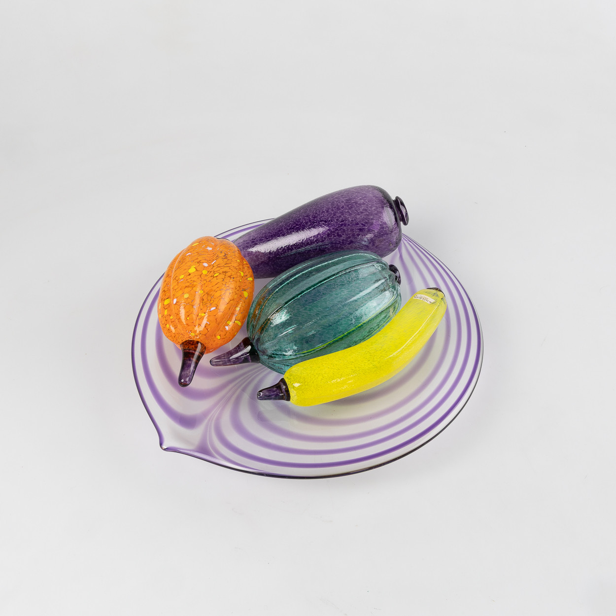 GUNNEL SAHLIN. Frukter, fat, glas, 5 stycken, Kosta Boda.