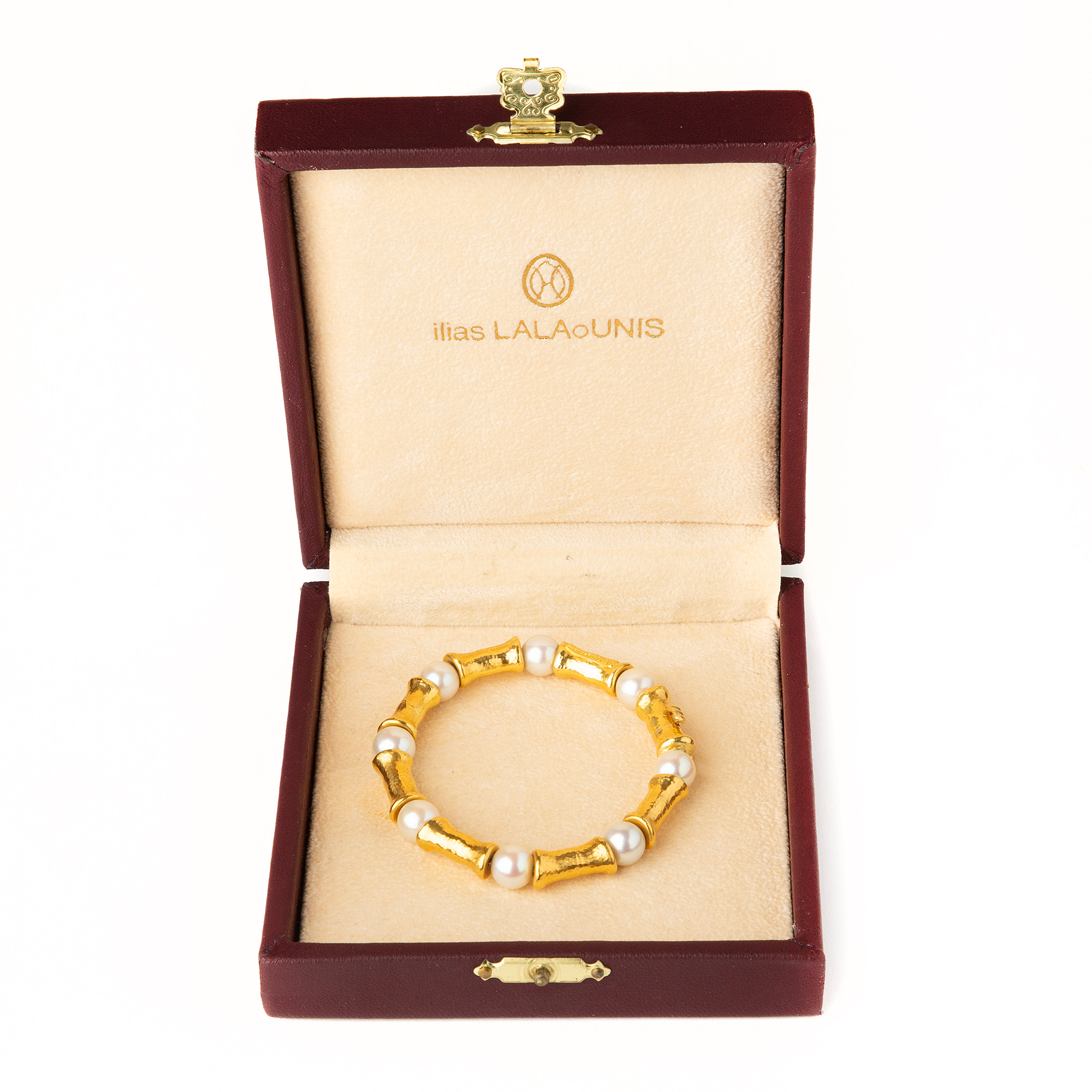 ILIAS LALAOUNIS, armband, 18K guld med orientaliska pärlor.