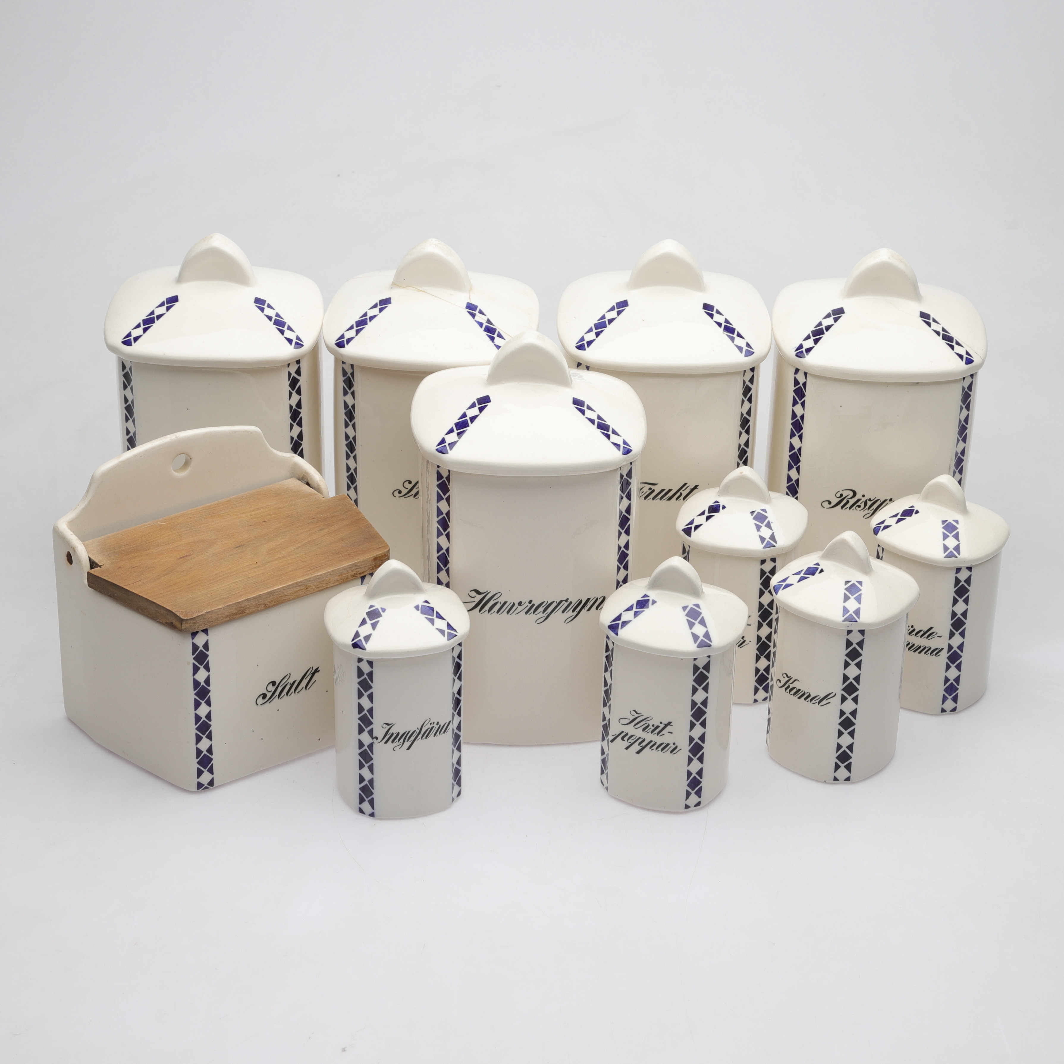 SPECERIBURKAR, 11 st, flintgods, Wittenberg, 1900-talets första hälft.