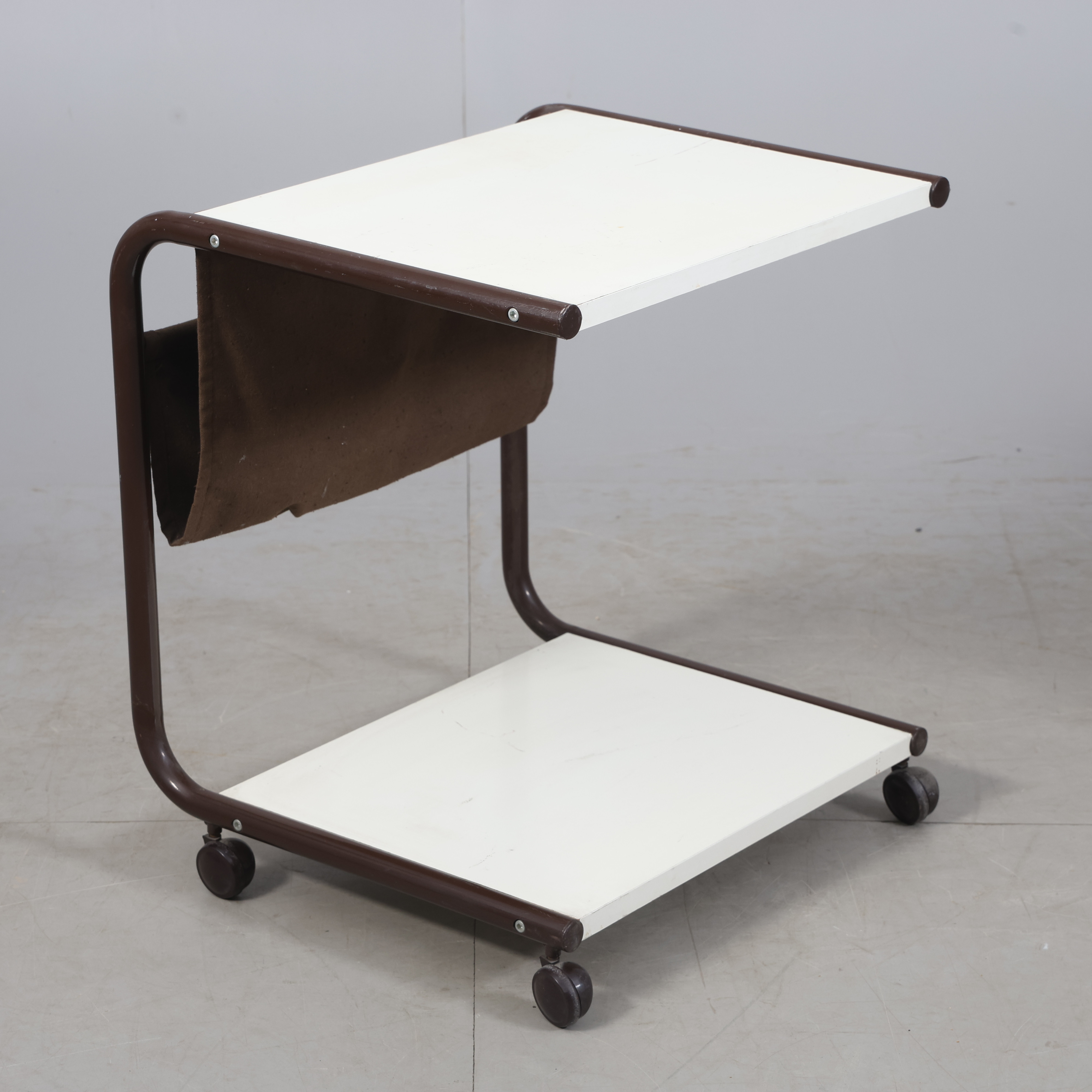 TOMAS JELINEK. Tidningsbord, "Strajk", IKEA, 1970-tal.