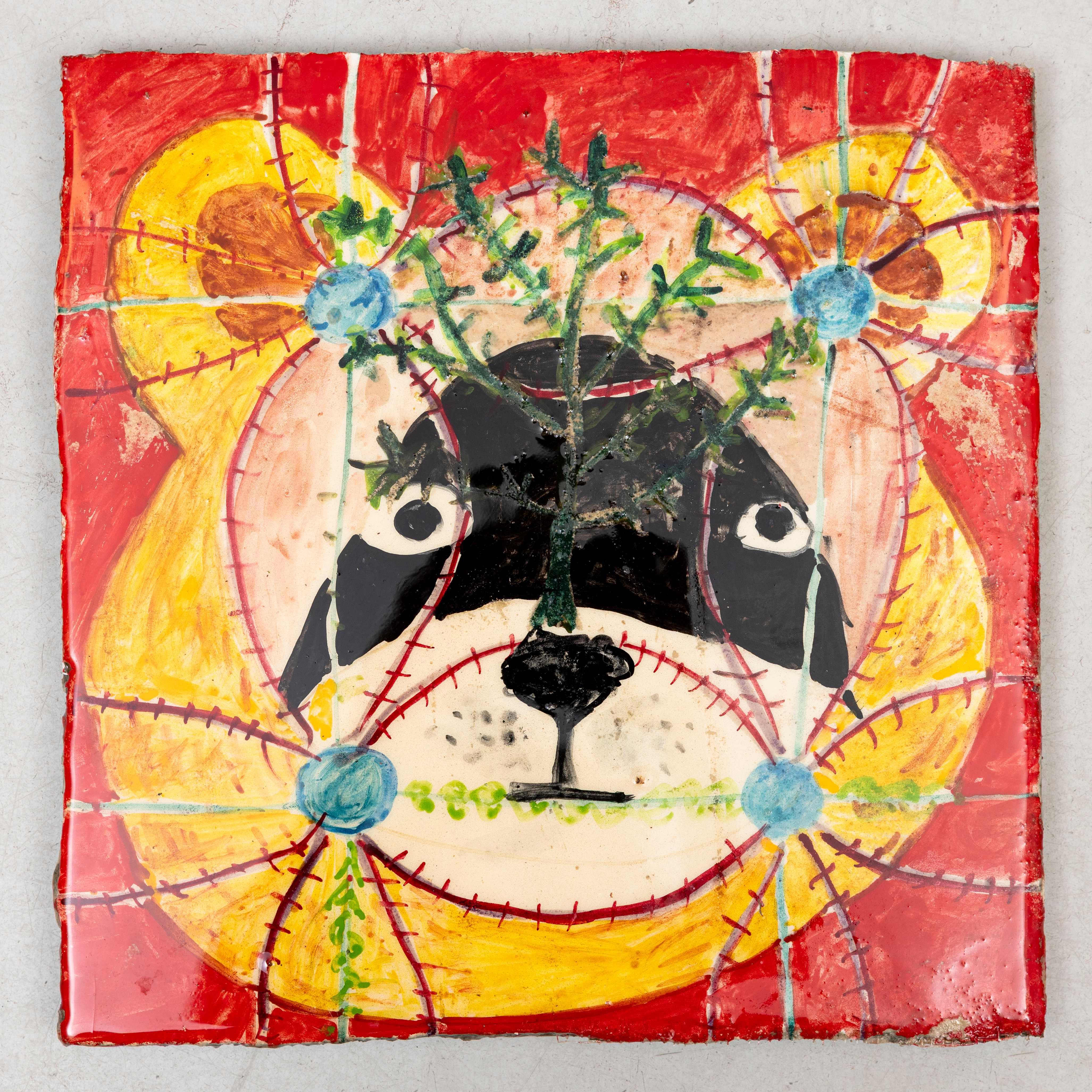 ROY KORTICK. "Bear Head with Domus Aurea pattern and tree", blandteknik på betong, signerad och daterad à tergo, 2003.