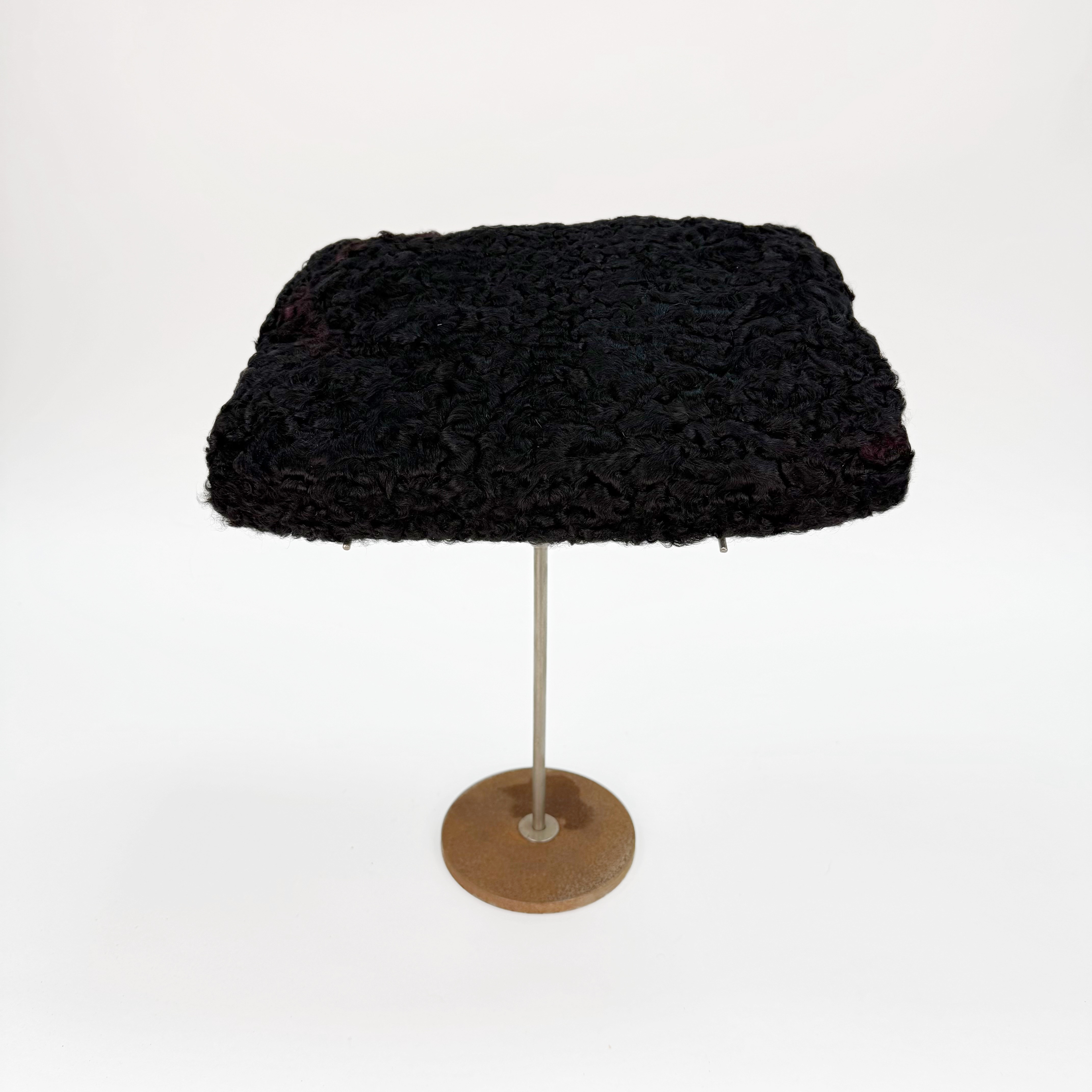 PÄLSMUFF - Persian med ficka, 1930/40 tal.