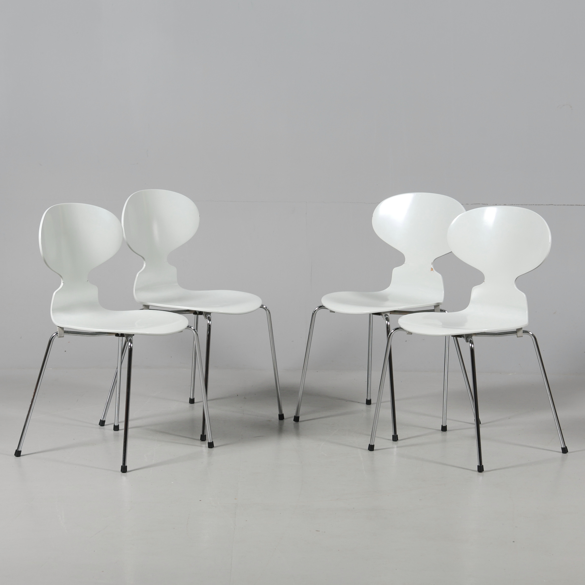 ARNE JACOBSEN. STOLAR, 4 stycken, "Myran", Fritz Hansen.
