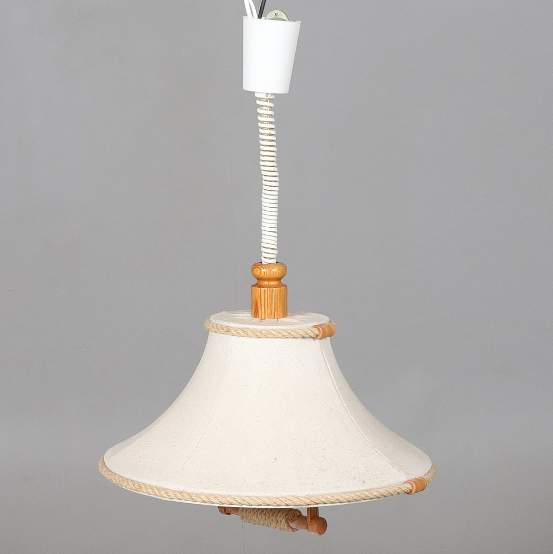 TAKLAMPA, trä, rep & tyg med vit glaskupa, markslöjd, 1900-talets andra halva.