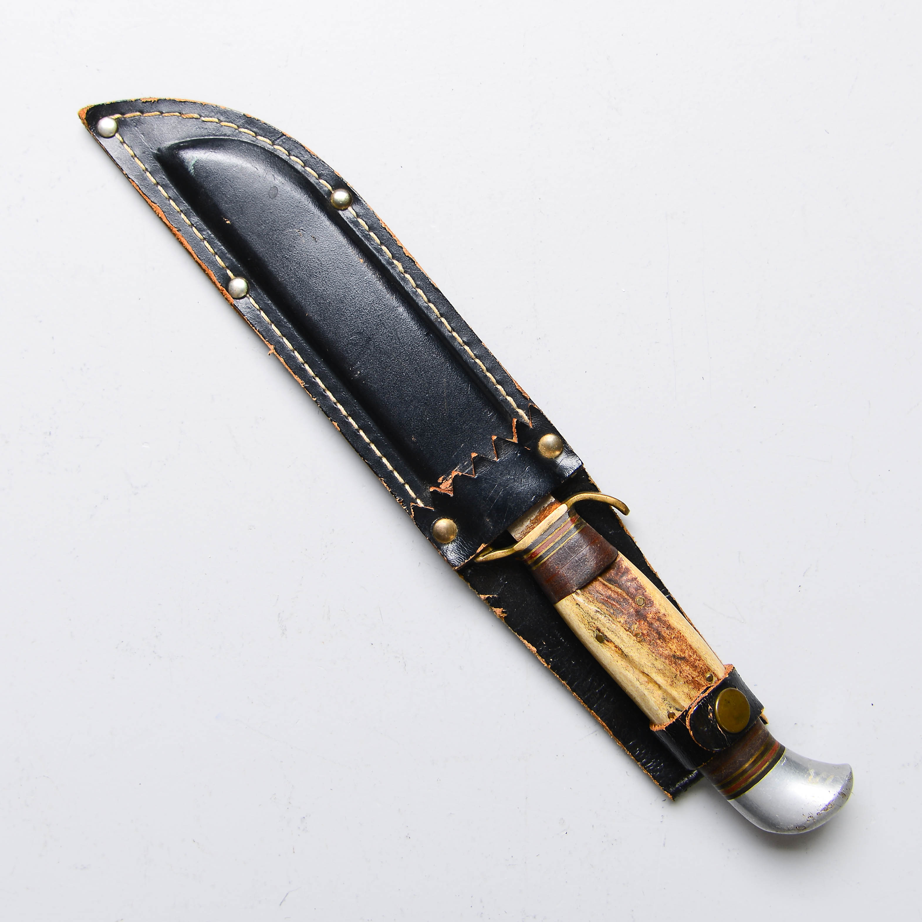 PONTUS HOLMBERG. Kniv, Eskilstuna, 1900-talets andra del.