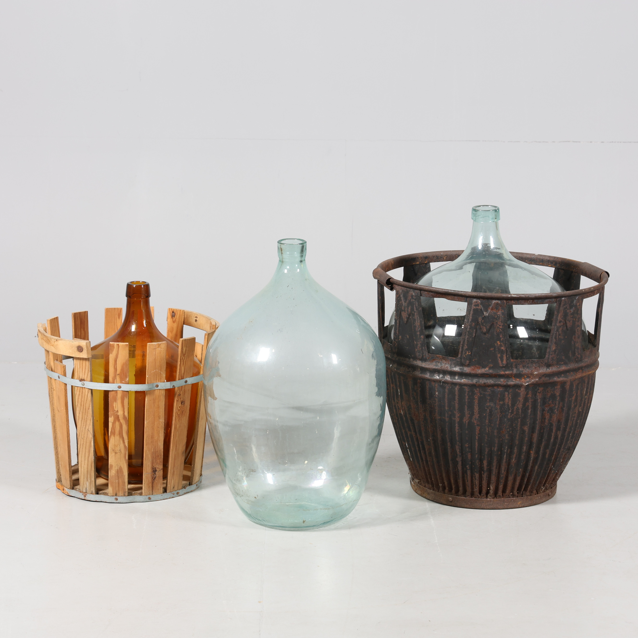 DAMEJEANNER, 3 stycken.