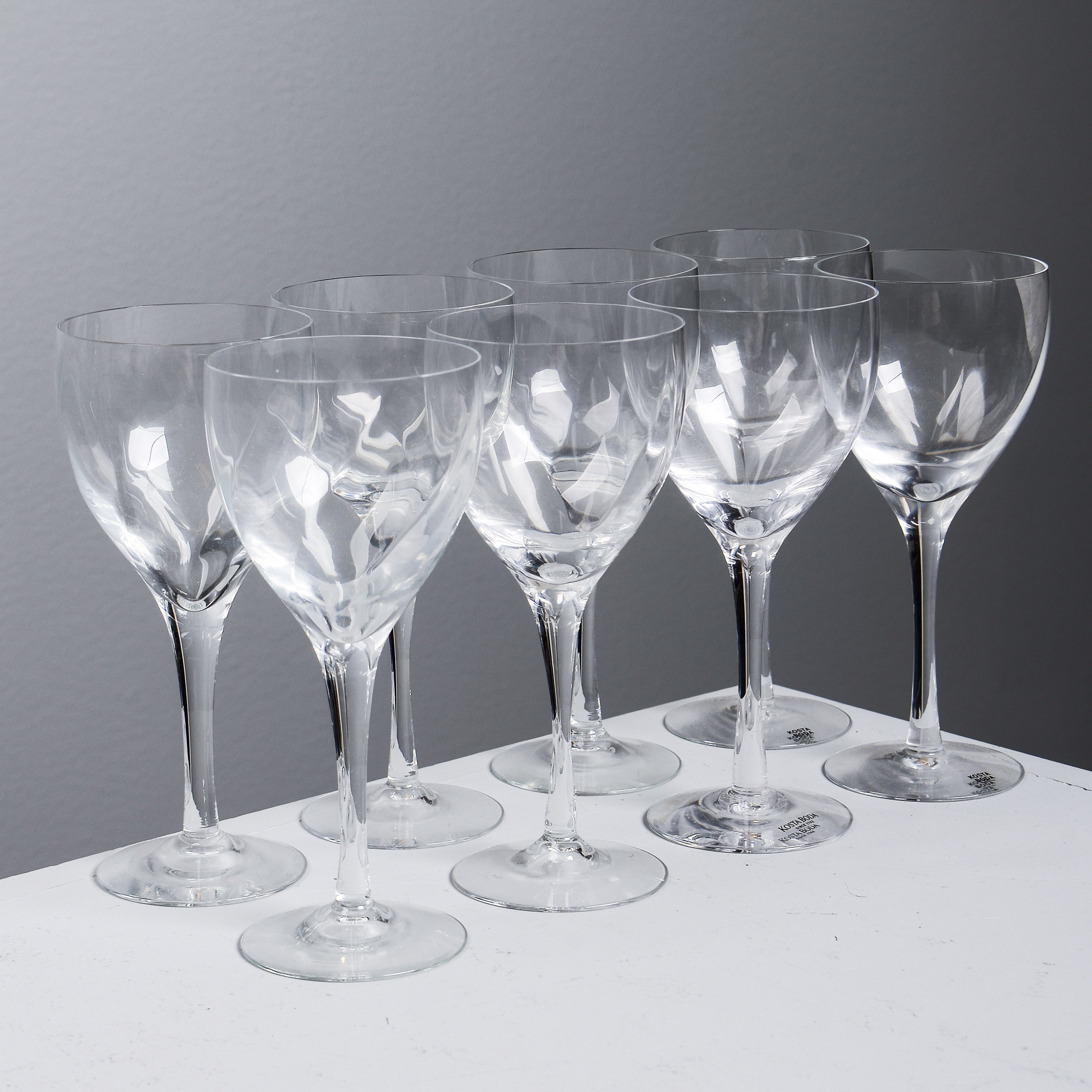 BERTIL VALLIEN. "Chateau", 8 vitvinsglas, Kosta Boda.