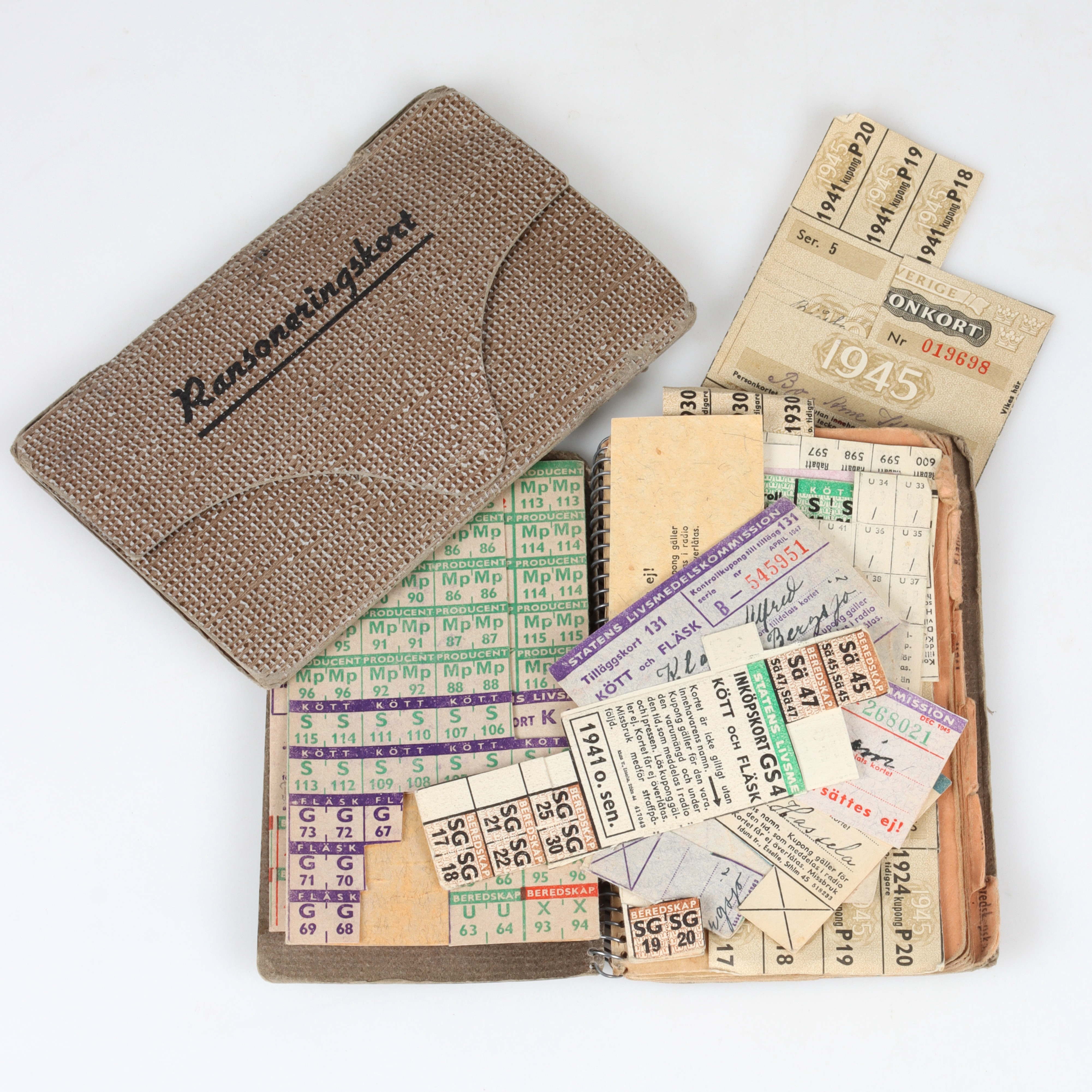 RANSONERINGSKORT, med fodral. 1900-talets första hälft.