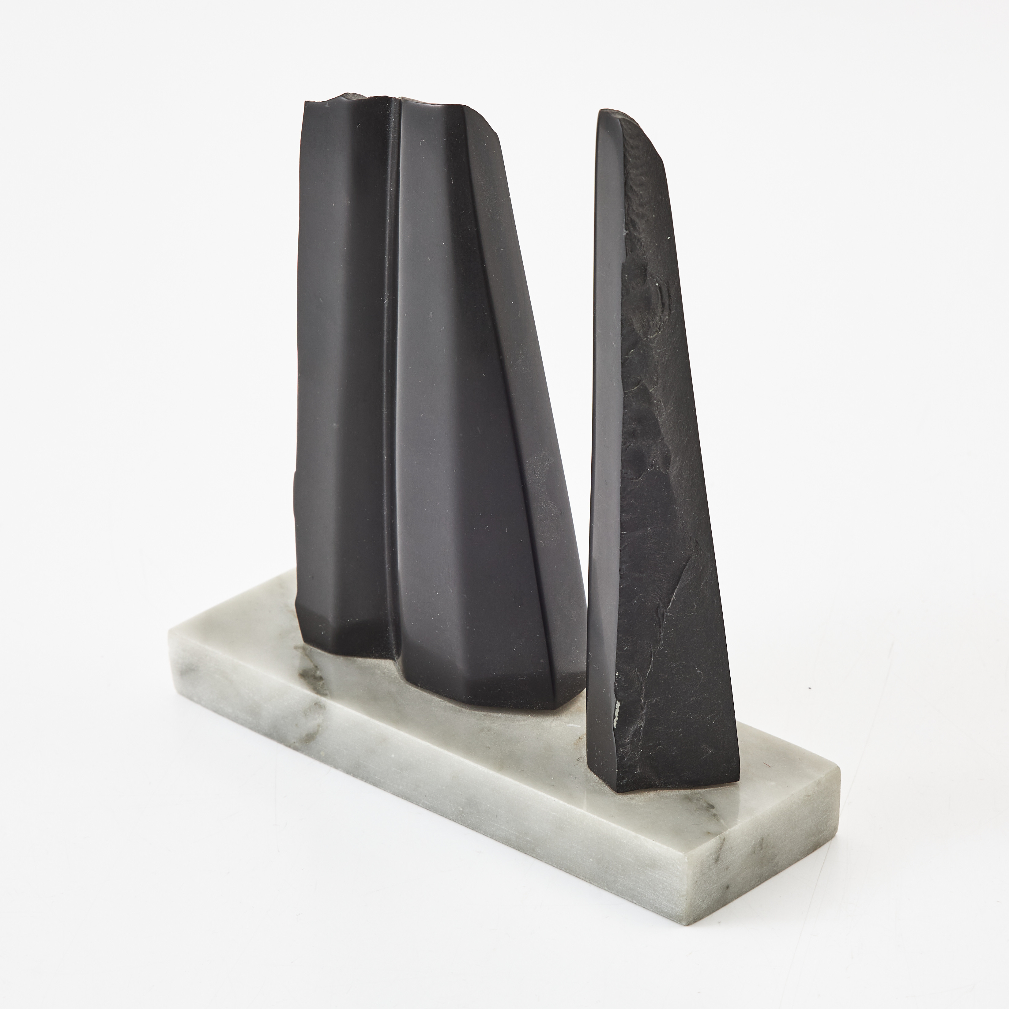 ELISABETH EKSTRAND (FÖDD 1941). "Svarta raukar", sten.