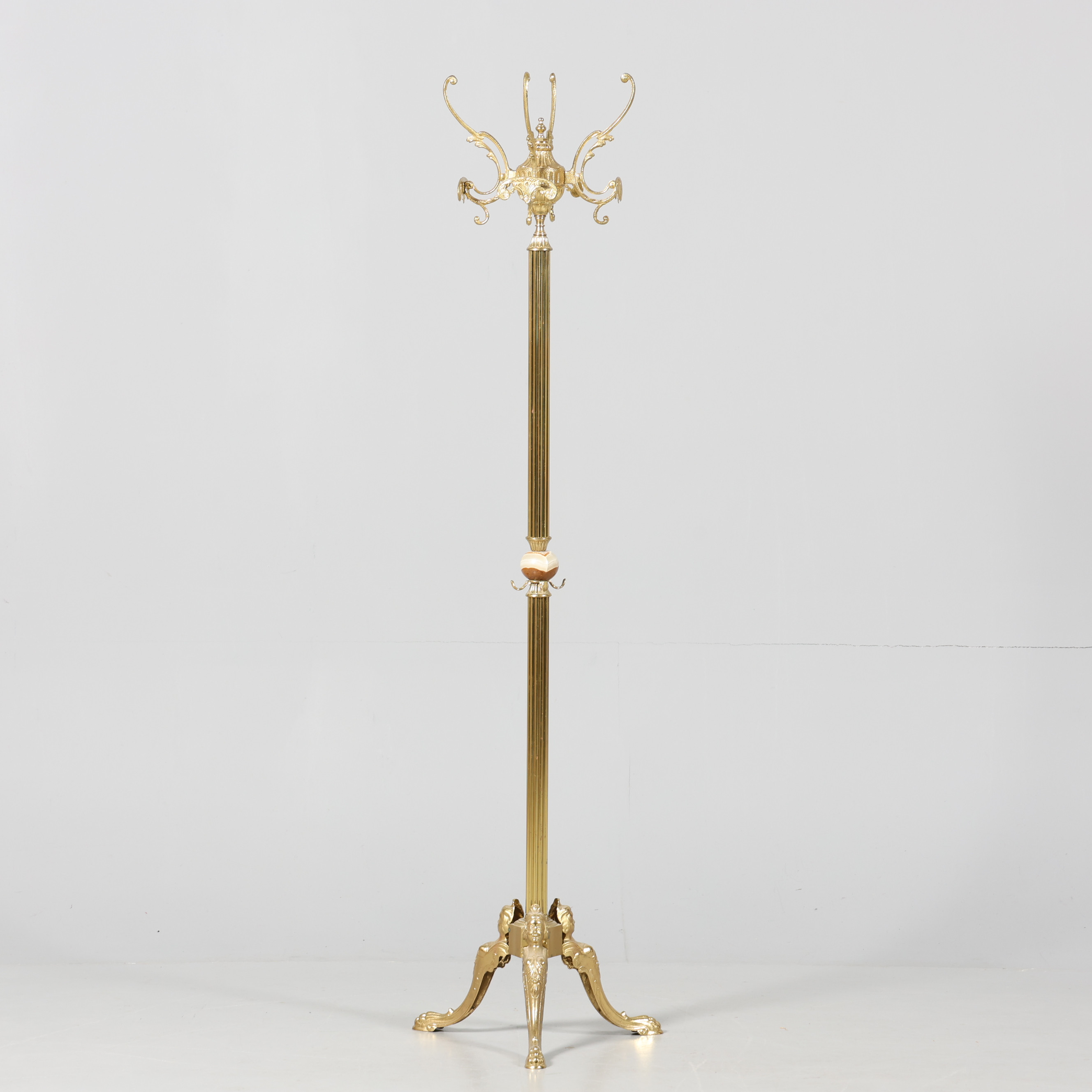 TAMBURMAJOR, metall samt onyx, 1900-tal.