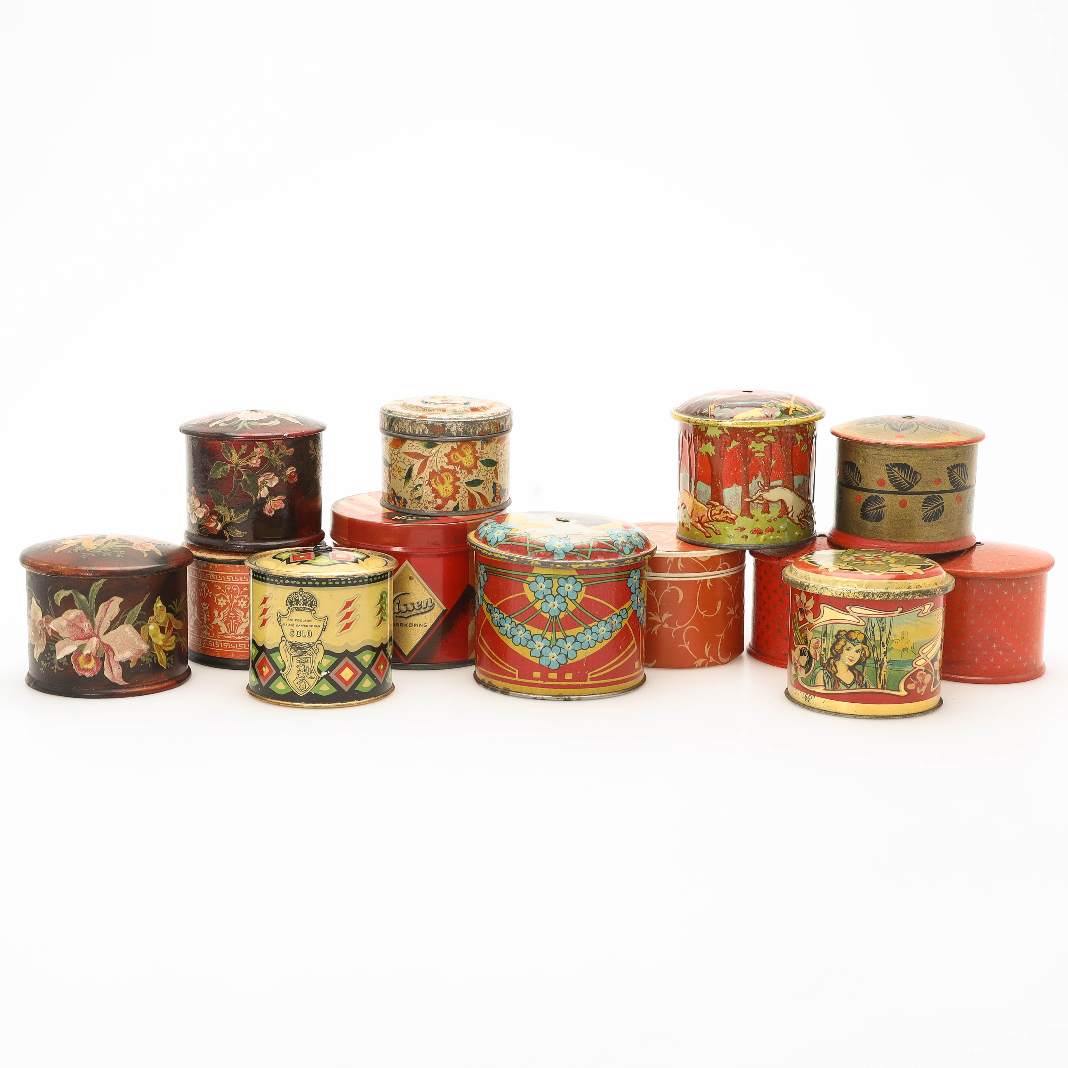 LOCKBURKAR, för tråd, 13 delar, litograferad plåt/papier maché, 1800/1900-tal.