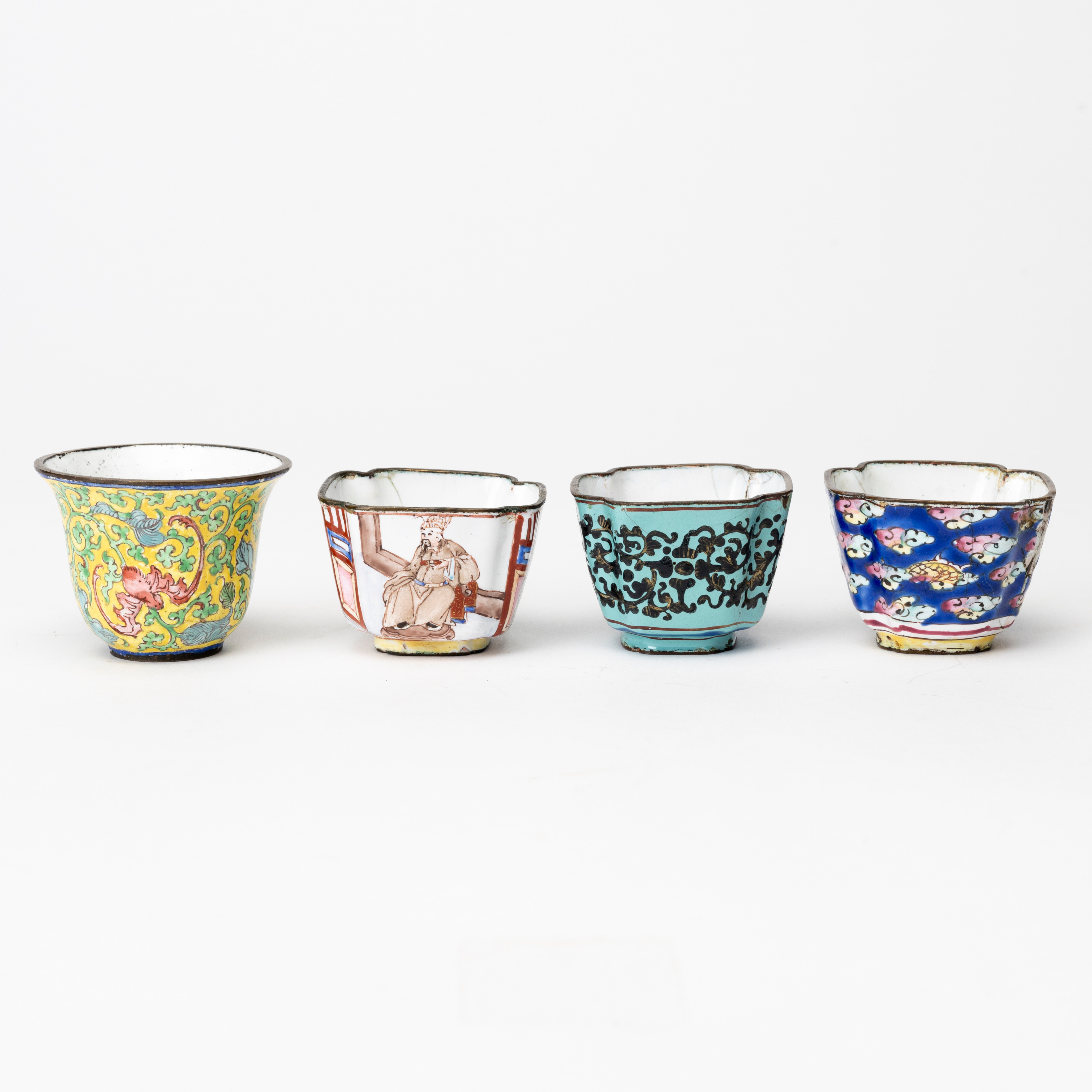 VINKOPPAR, 3+1 emalj, Qingdynastin 17/1800-tal.