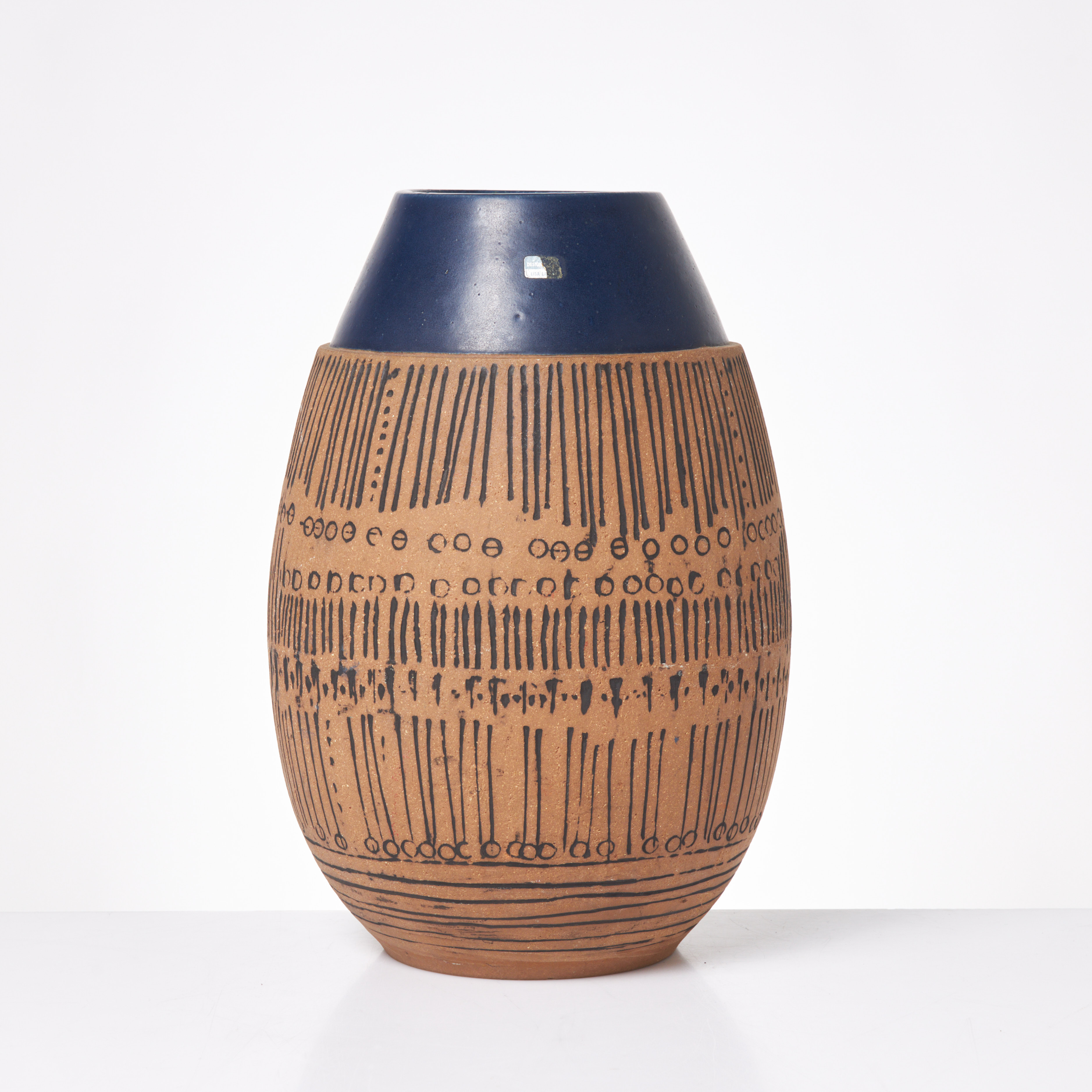 LISA LARSON. Vas, Gustavsberg. stengods, delvist glaserad, märkt L.L Gustavsberg.