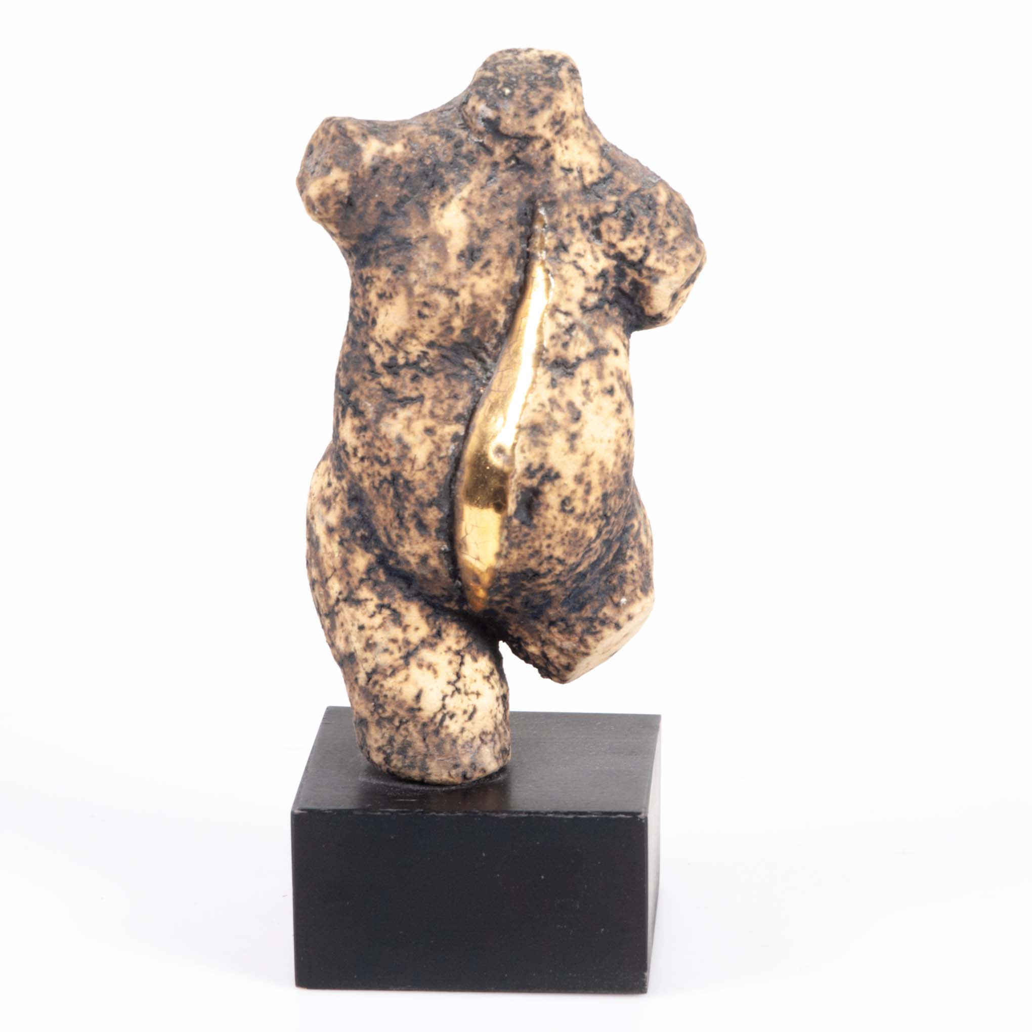 ALF EKBERG. Torso, skulptur, glaserat stengods, delvis förgylld, signerad, monterad på träsockel.