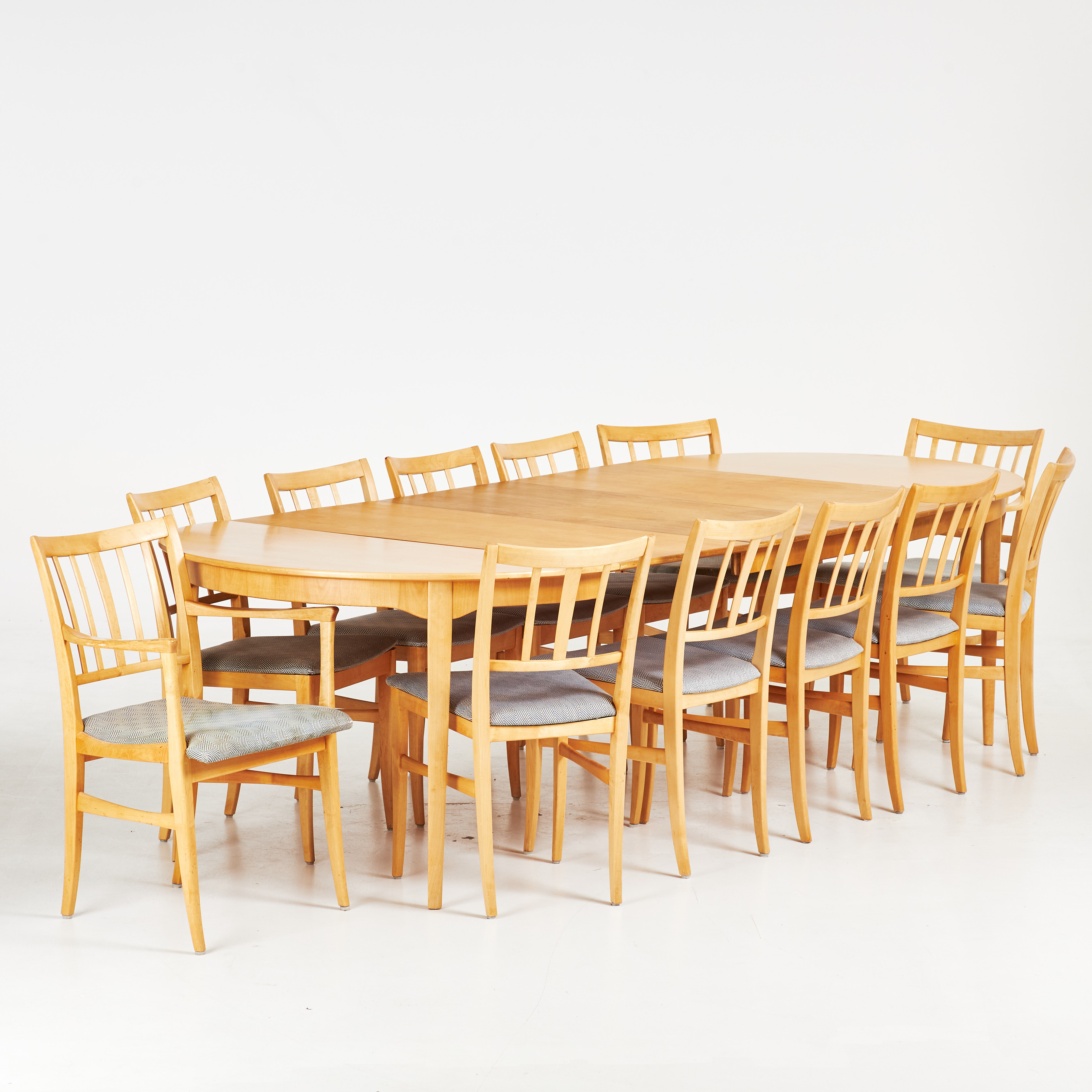 CARL MALMSTEN. 13 delar, "Talavid", bord, stolar och karmstolar, Waggeryds Möbelfabrik, björk, textilklädda sitsar, stämpelmärkta.