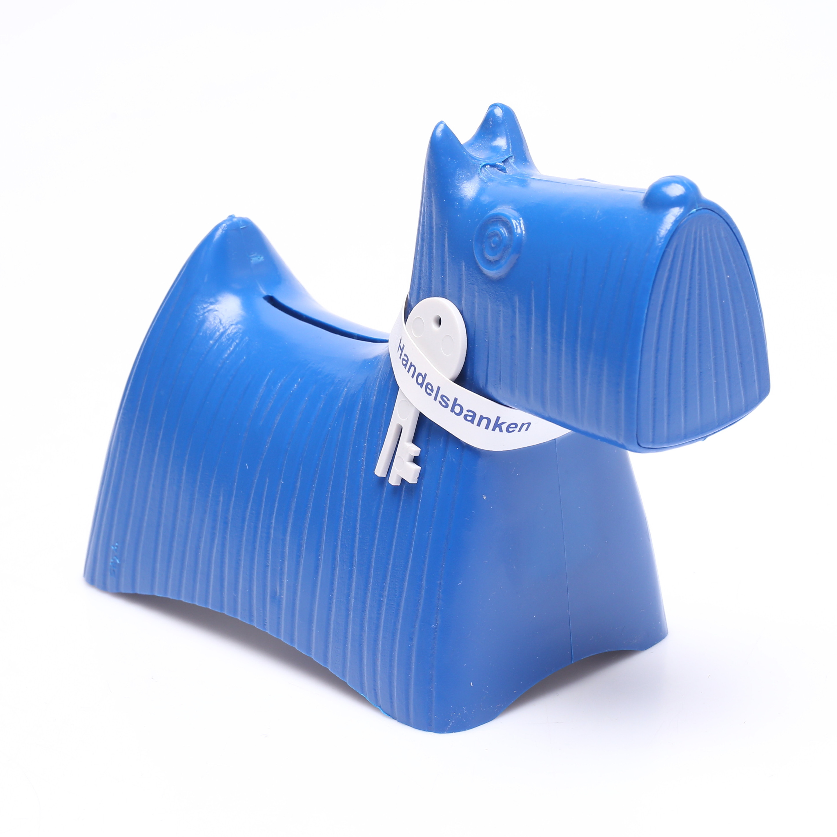 STIG LINDBERG. Sparbössa, plast, "Skotte", för Handelsbanken, 1900-talets andra hälft.