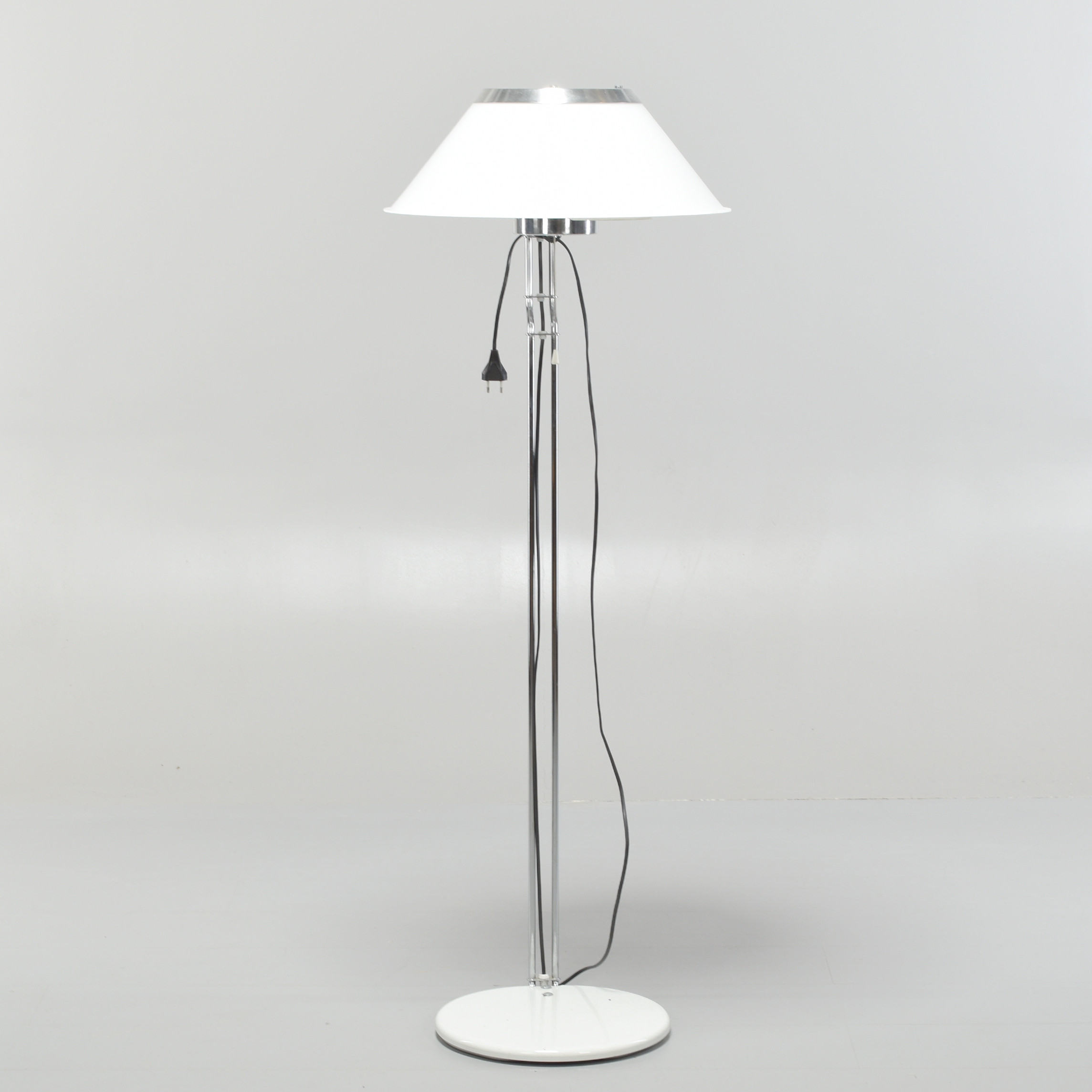 PER SUNDSTEDT. GOLVLAMPA, " Mars" Atelje Lyktan.