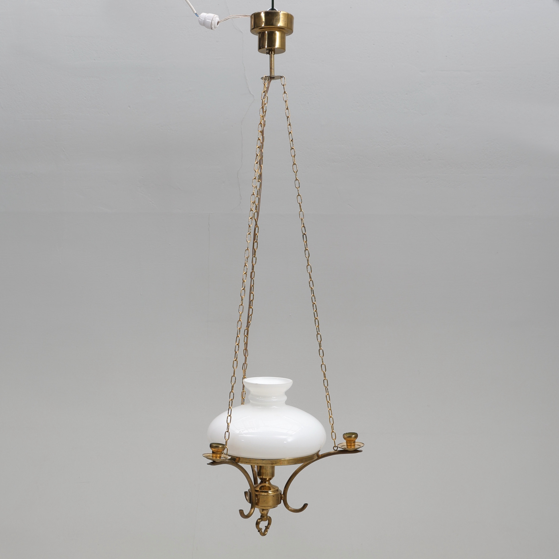 TAKLAMPA, mässing, glaskupa, 1900-tal.