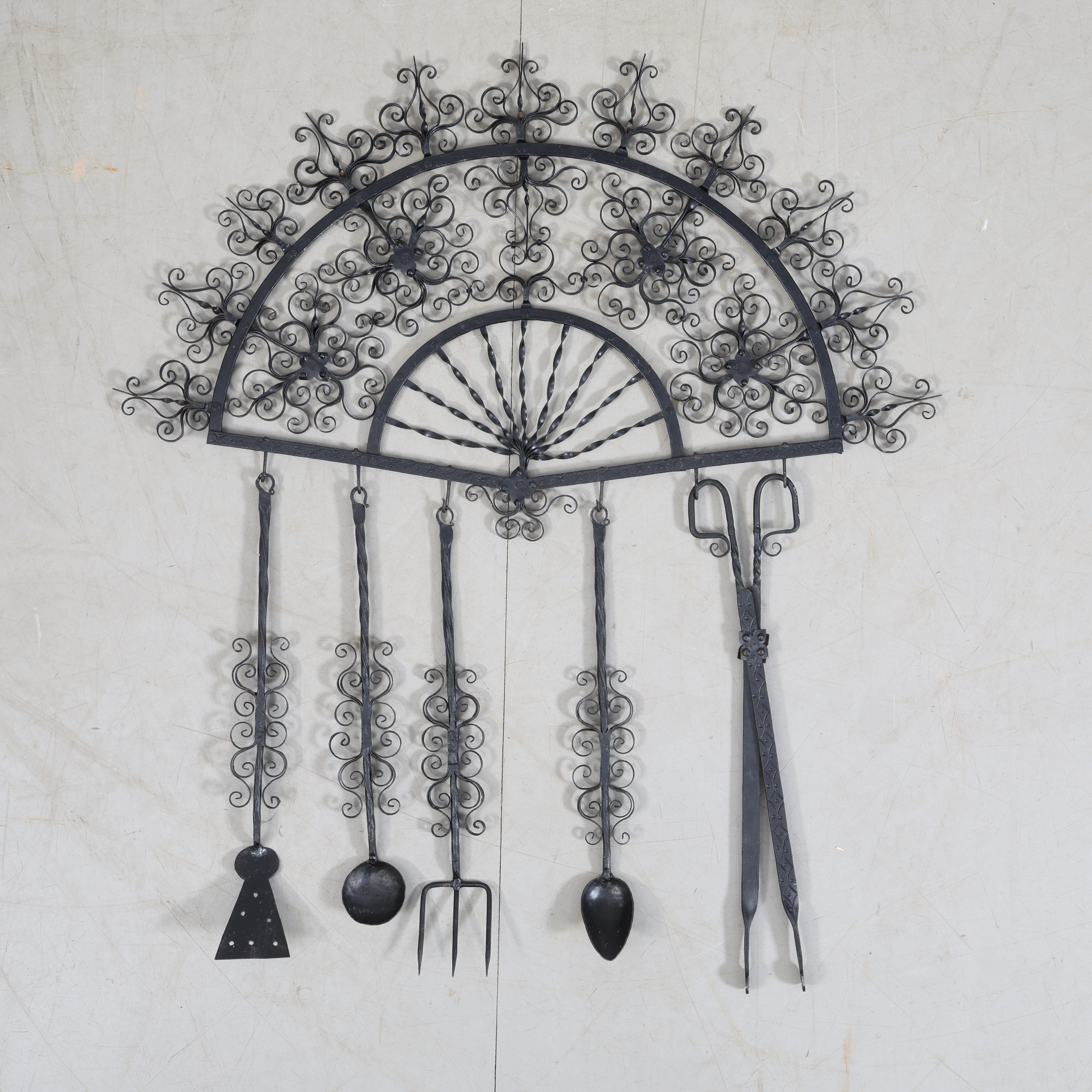 KÖKSREDSKAPSHÄNGARE, smide, 18/1900-tal.