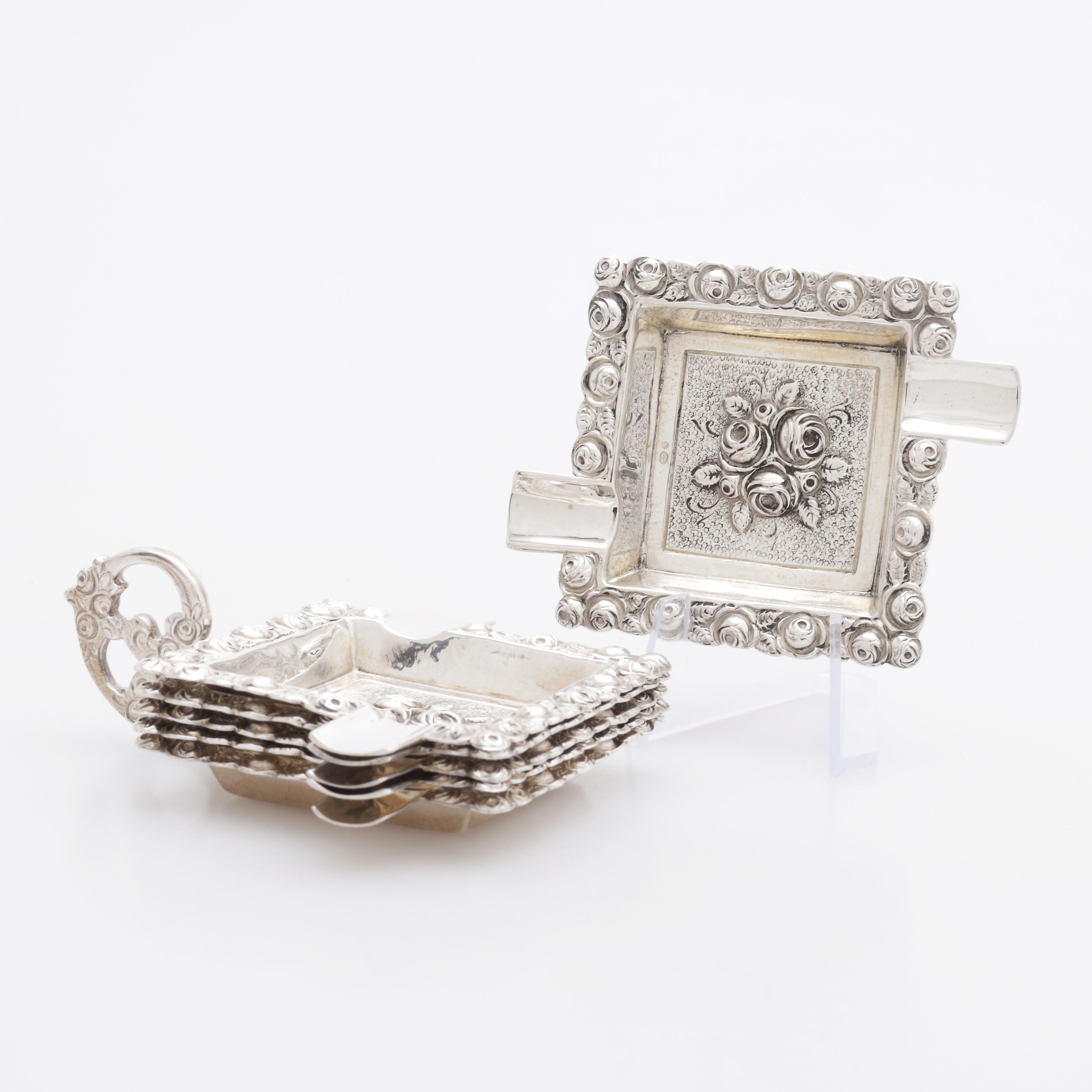 ASKFAT, 6 st, silver, vikt 176 gram.