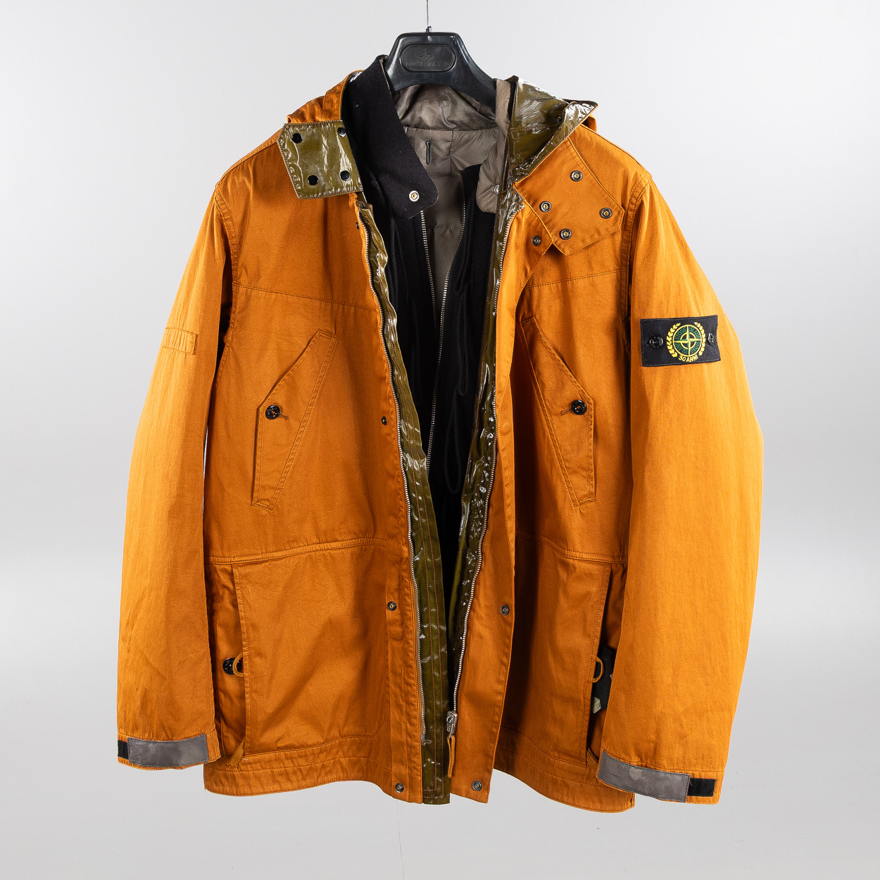 STONE ISLAND. "30/30 jacket", F/W collection 2012-2013, samt Bok "Stone Island Archivio '982-'012, storlek L.