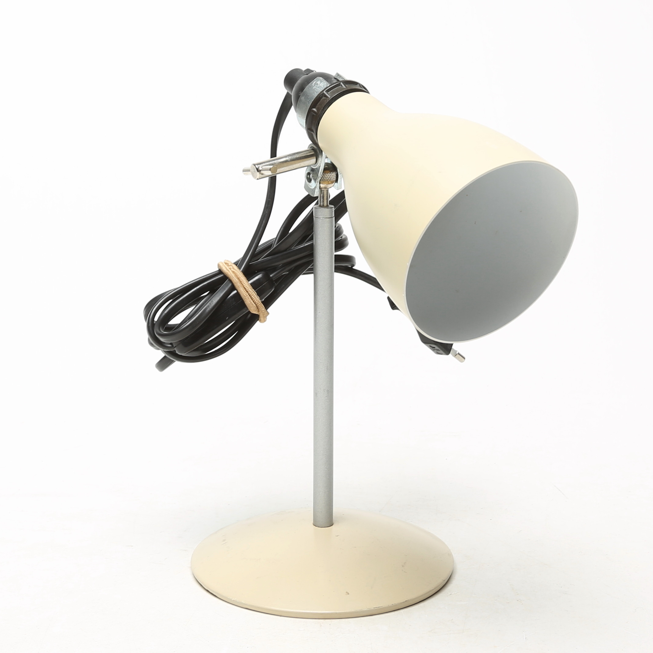 BORDSLAMPA/eller VÄGGLAMPA. metall, Smålandsdesign AB.