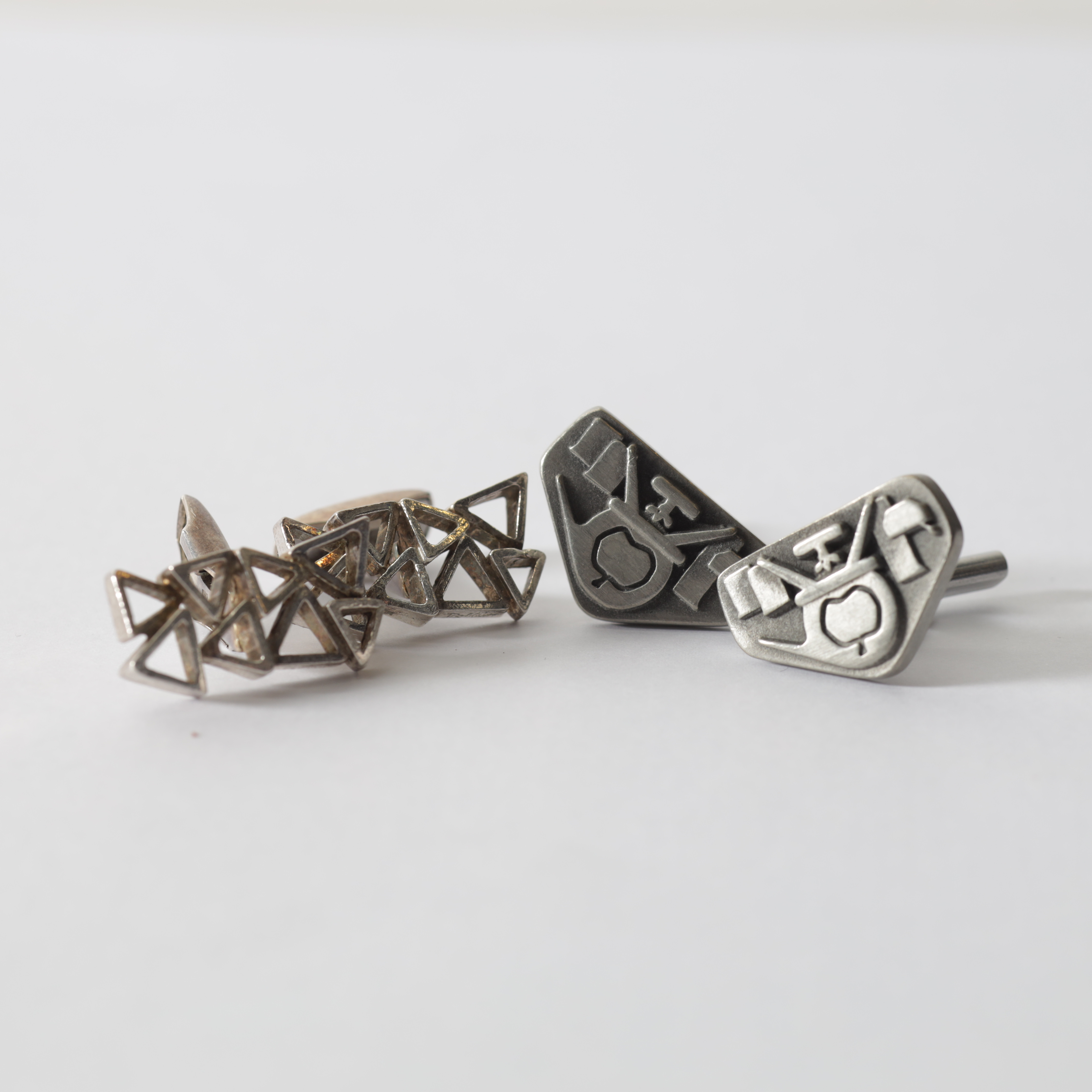 MANSCHETTKNAPPAR, 2 par, silver & tenn, 1900-tal.