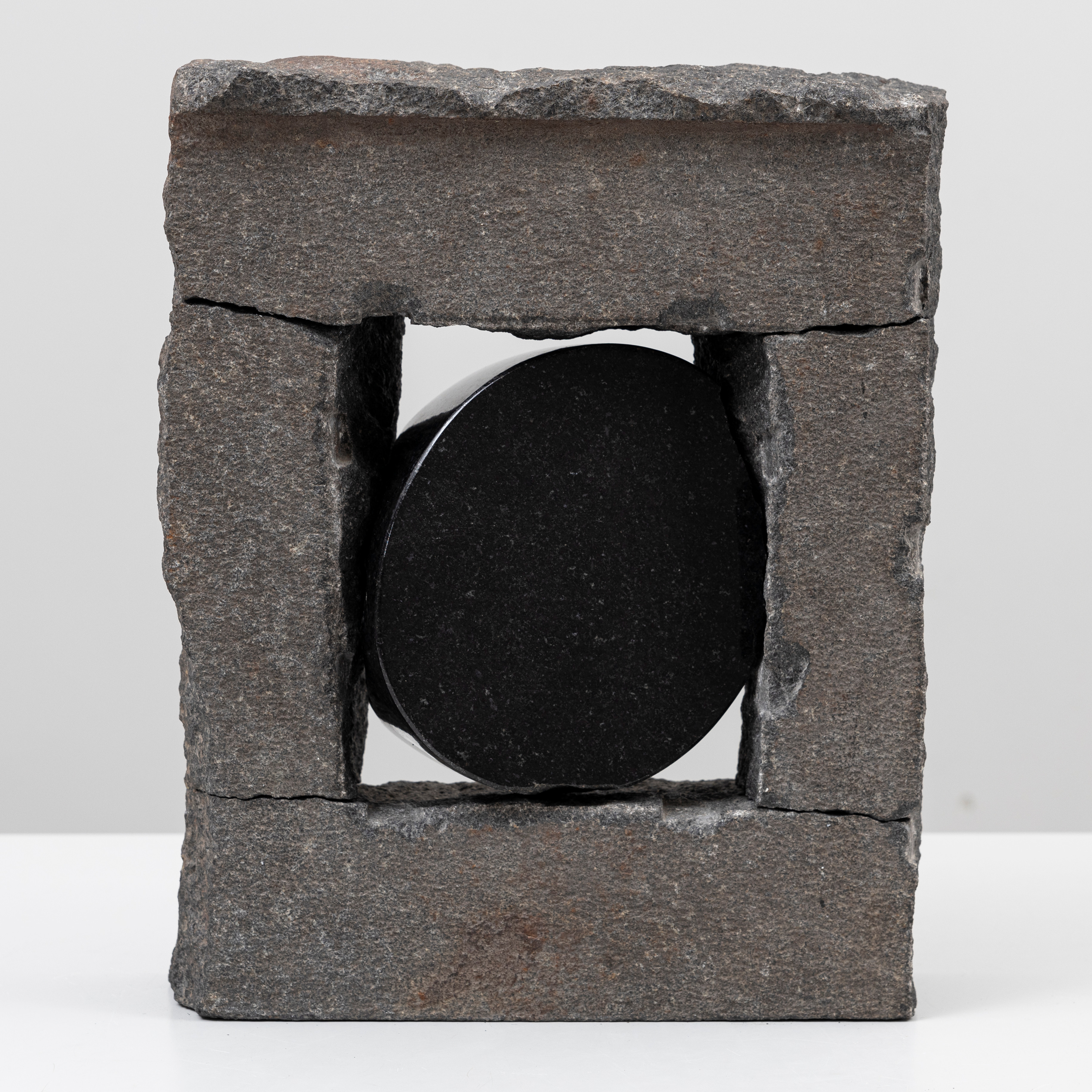 BJÖRN SELDER ( 1940-99). Utan titel, skulptur, svart marmor, unik, osignerad, 1900-talets andra hälft.